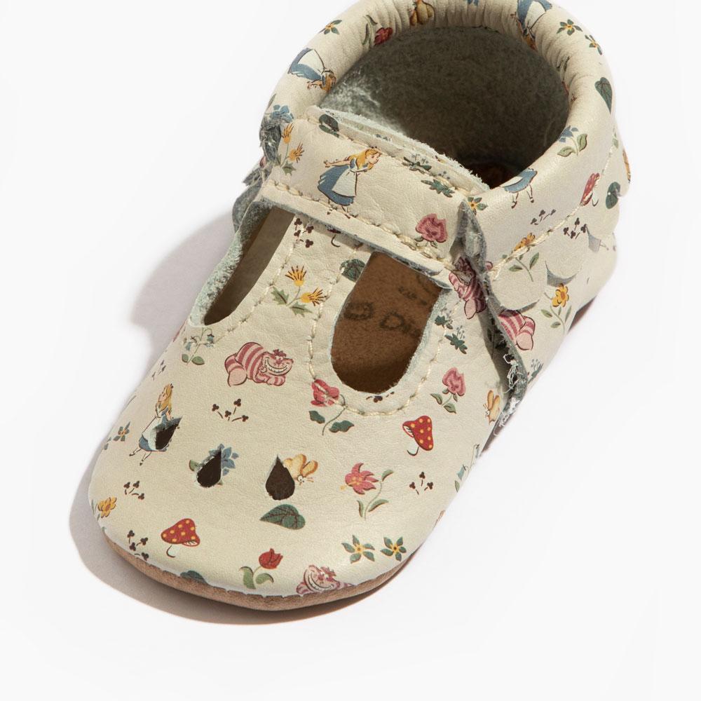 Alice in Wonderland Mary Jane Baby Shoe - Image 2