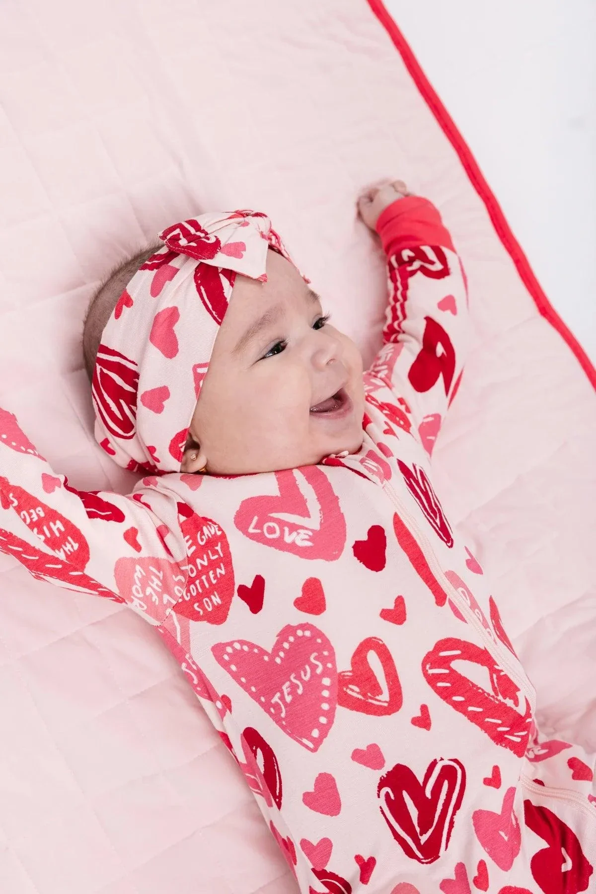 Bamboo Footie With Zipper - Pink John 3:16