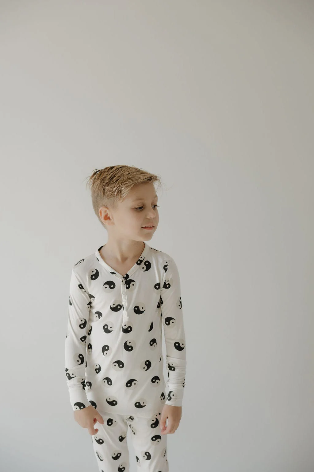 Bamboo Two Piece Pajamas - Black & White Yin Yang - Image 13