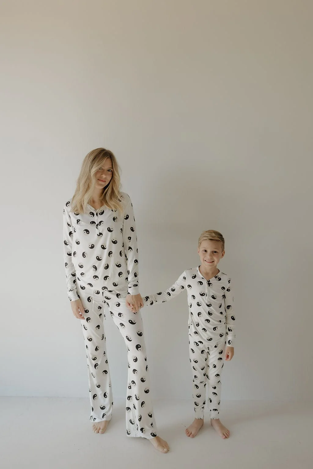 Bamboo Two Piece Pajamas - Black & White Yin Yang - Image 4