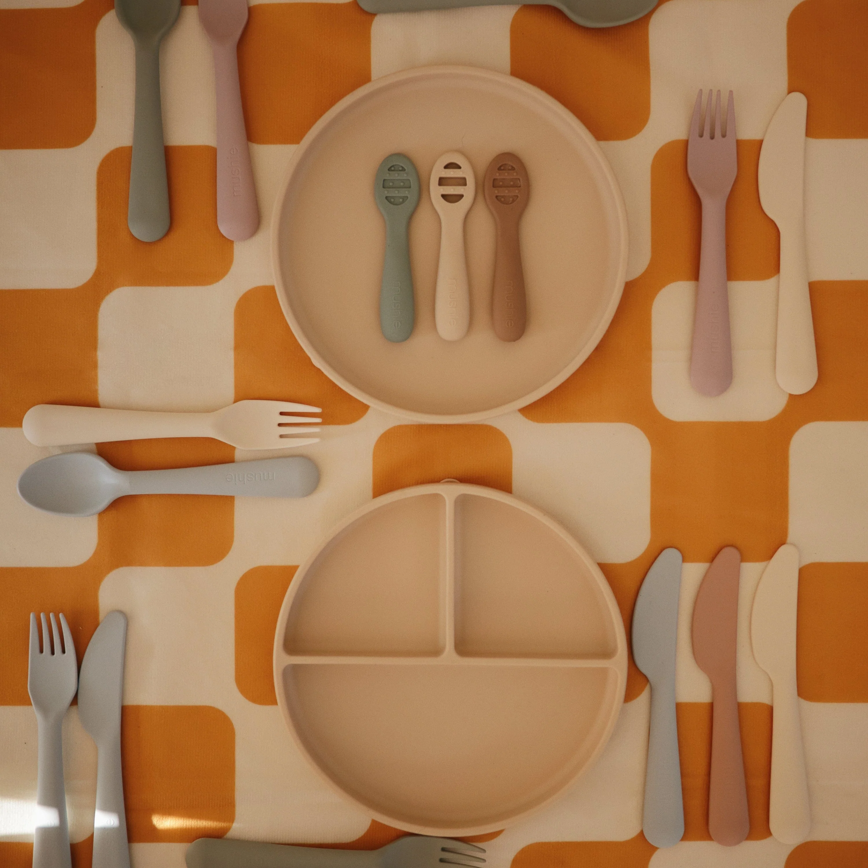 Classic Silicone Suction Plate - Image 52