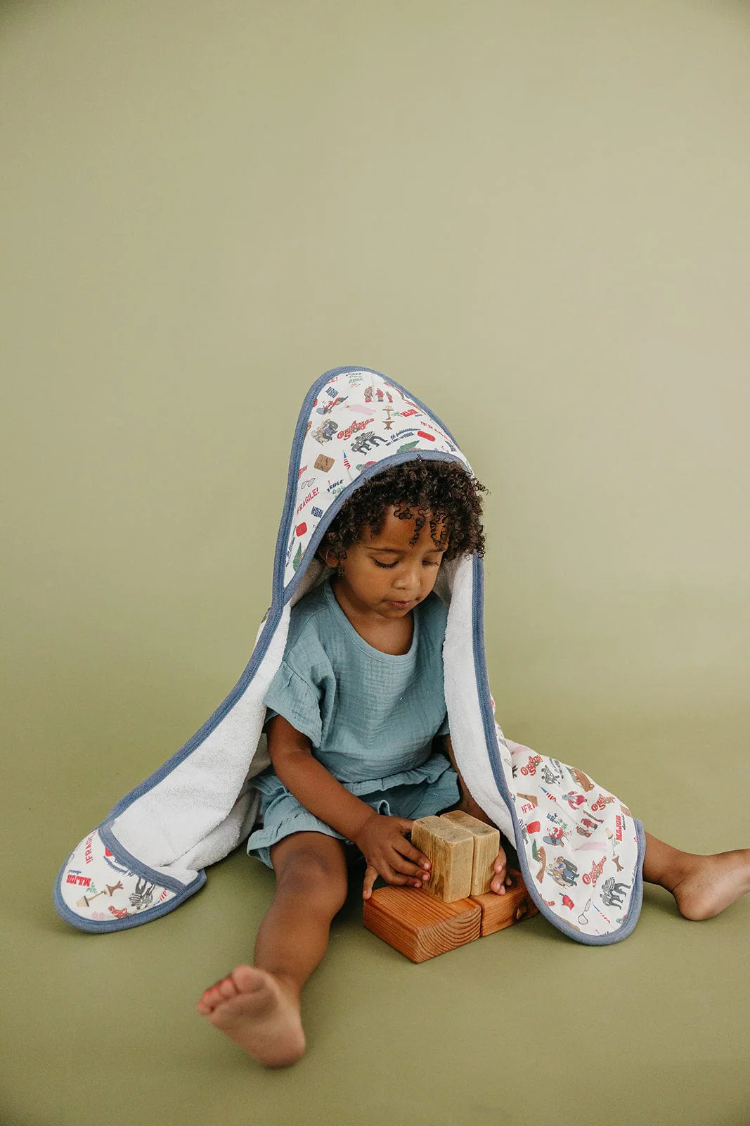 Premium Knit Hooded Towel - A Christmas Story - Image 4