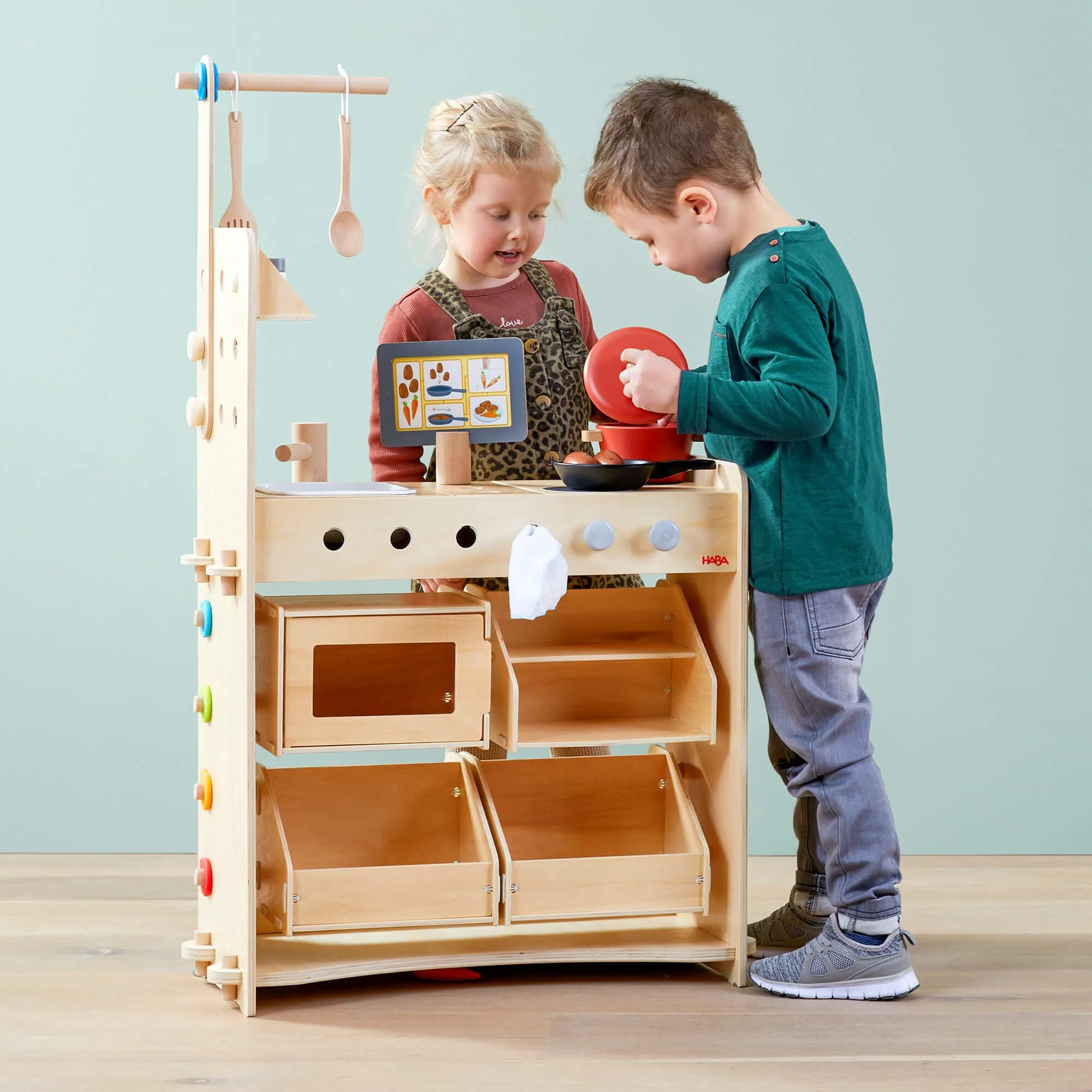 Creative Play 3 in 1 – Play Kitchen, Store & Workshop - Image 12