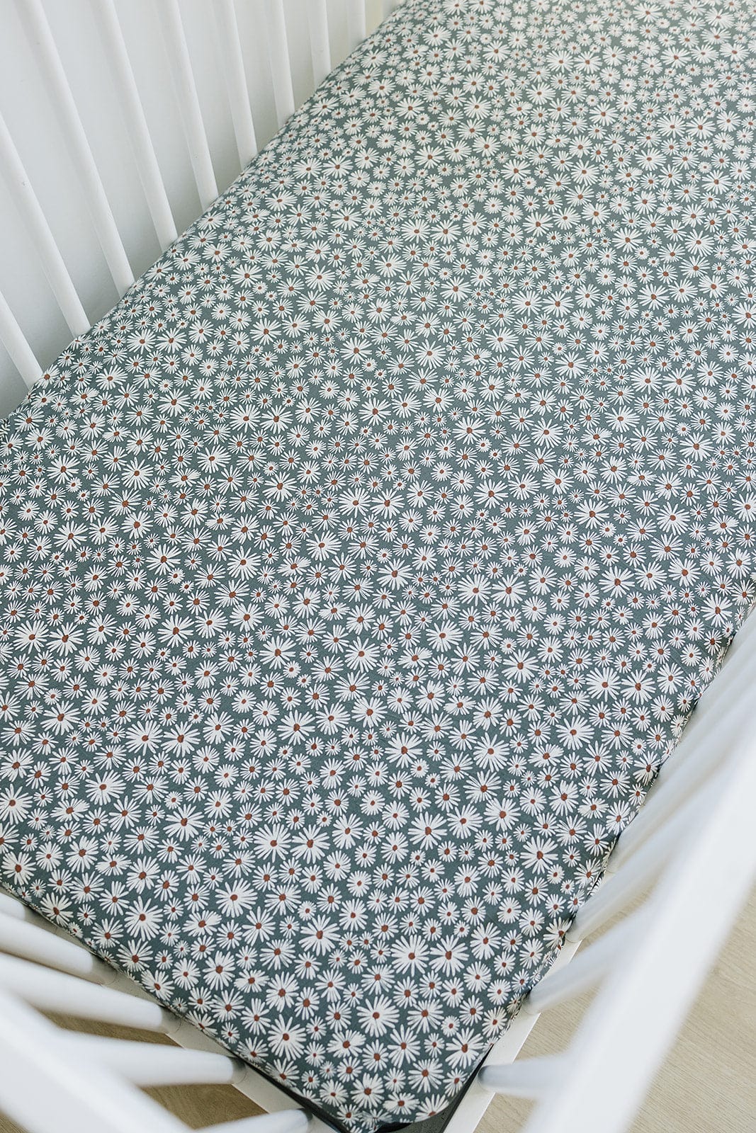 Bamboo Stretch Crib Sheet - Dark Green Daisy - Image 2
