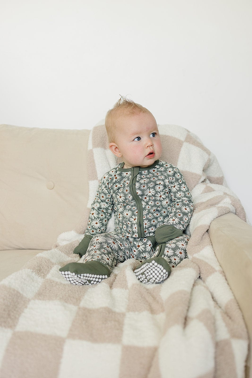 Ribbed Bamboo Convertible Footie Romper - Dark Green Daisy - Image 3