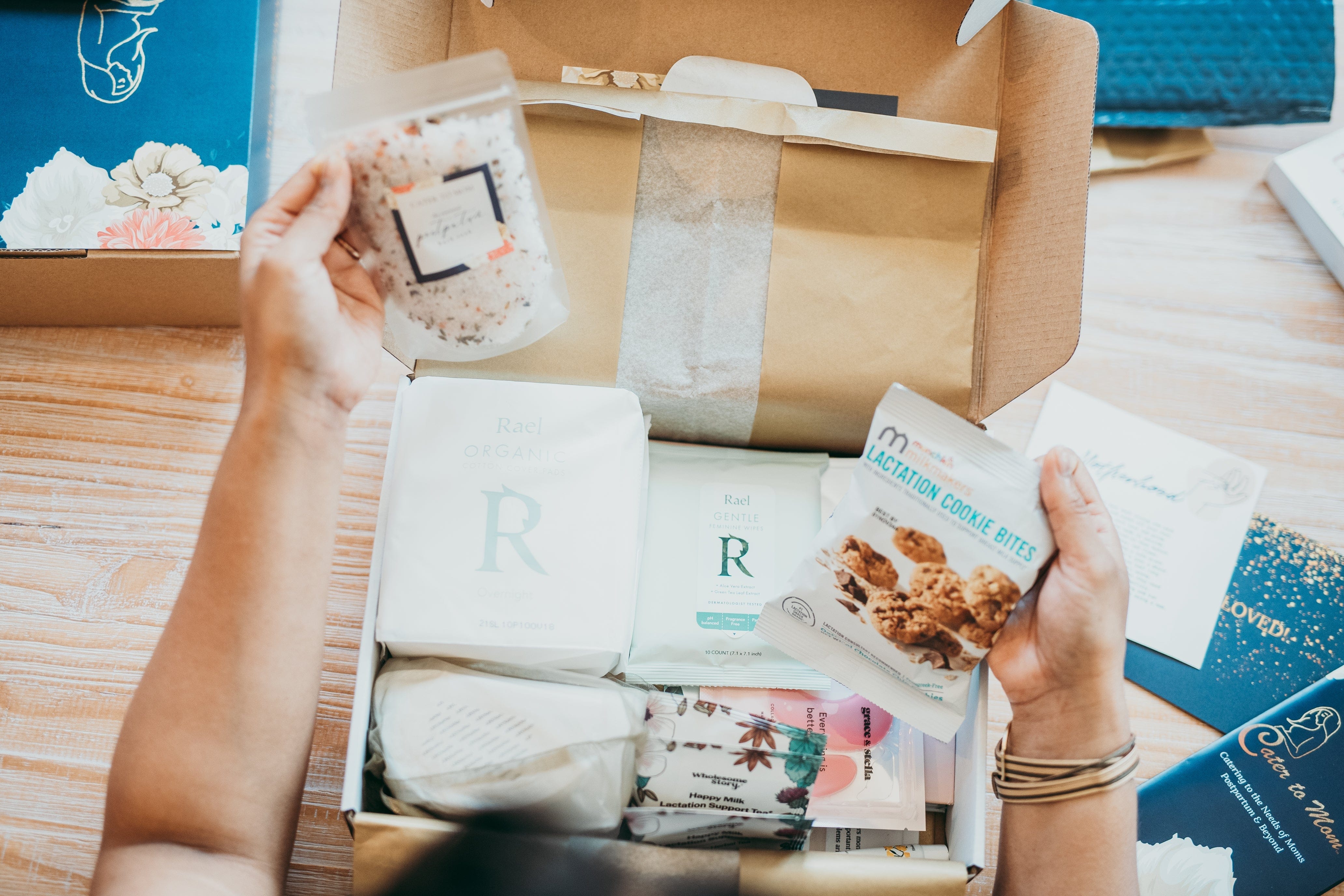 Deluxe Postpartum Care Box - Premium Support for Moms - Image 2