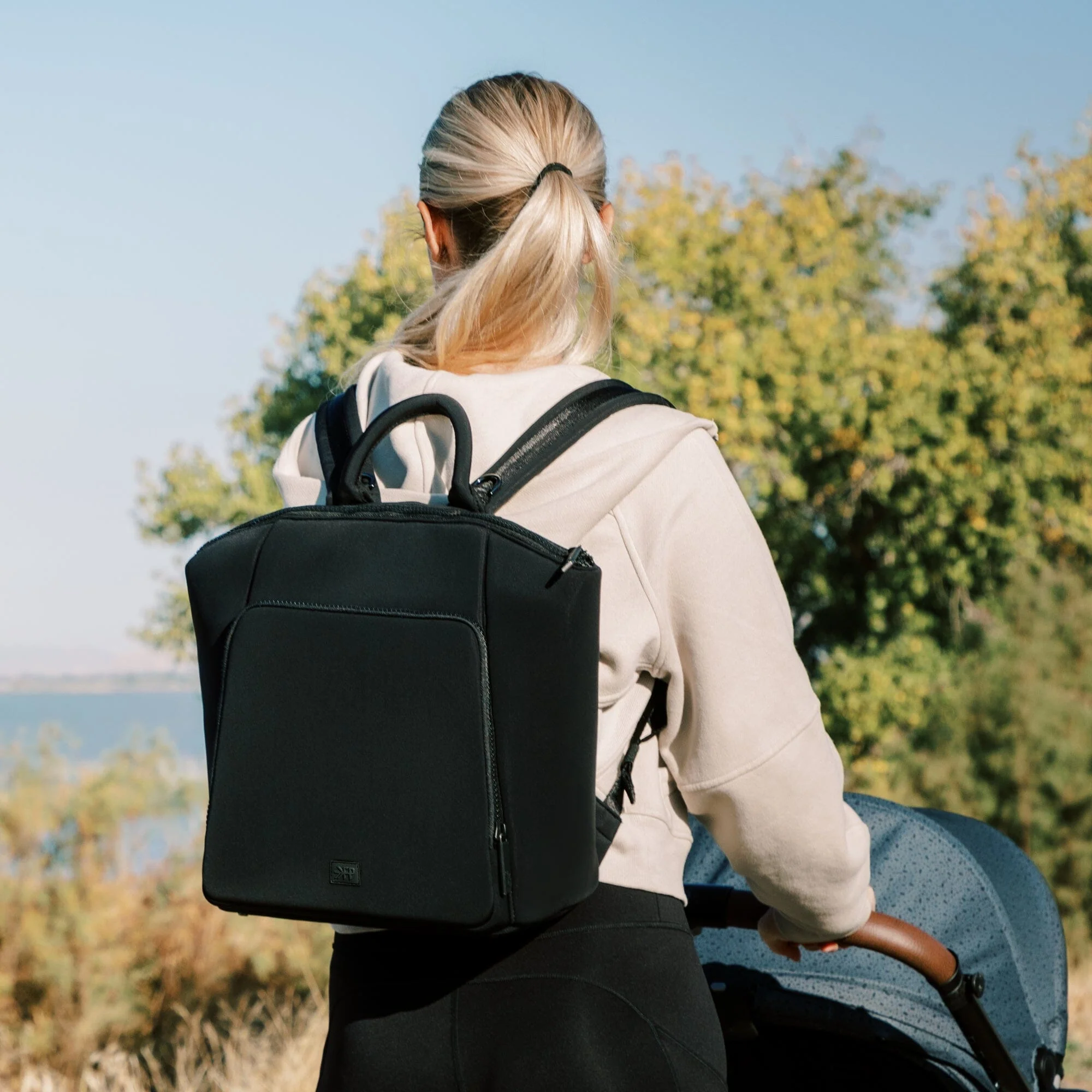 Ebony Seoul Neoprene Backpack II - Image 2