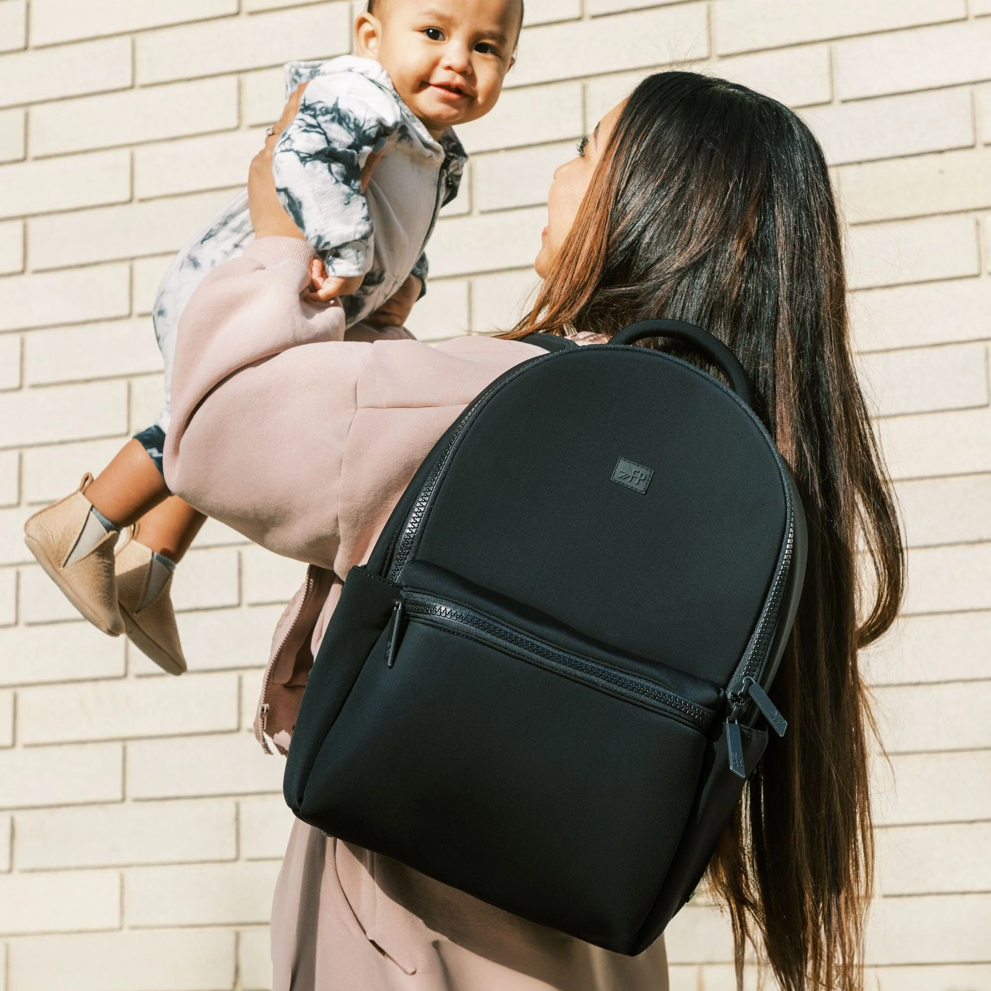 Ebony Seoul Neoprene City Backpack - Image 2