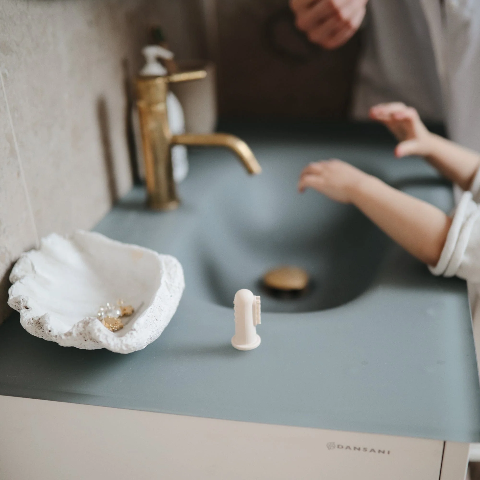 Finger Toothbrush - Image 11