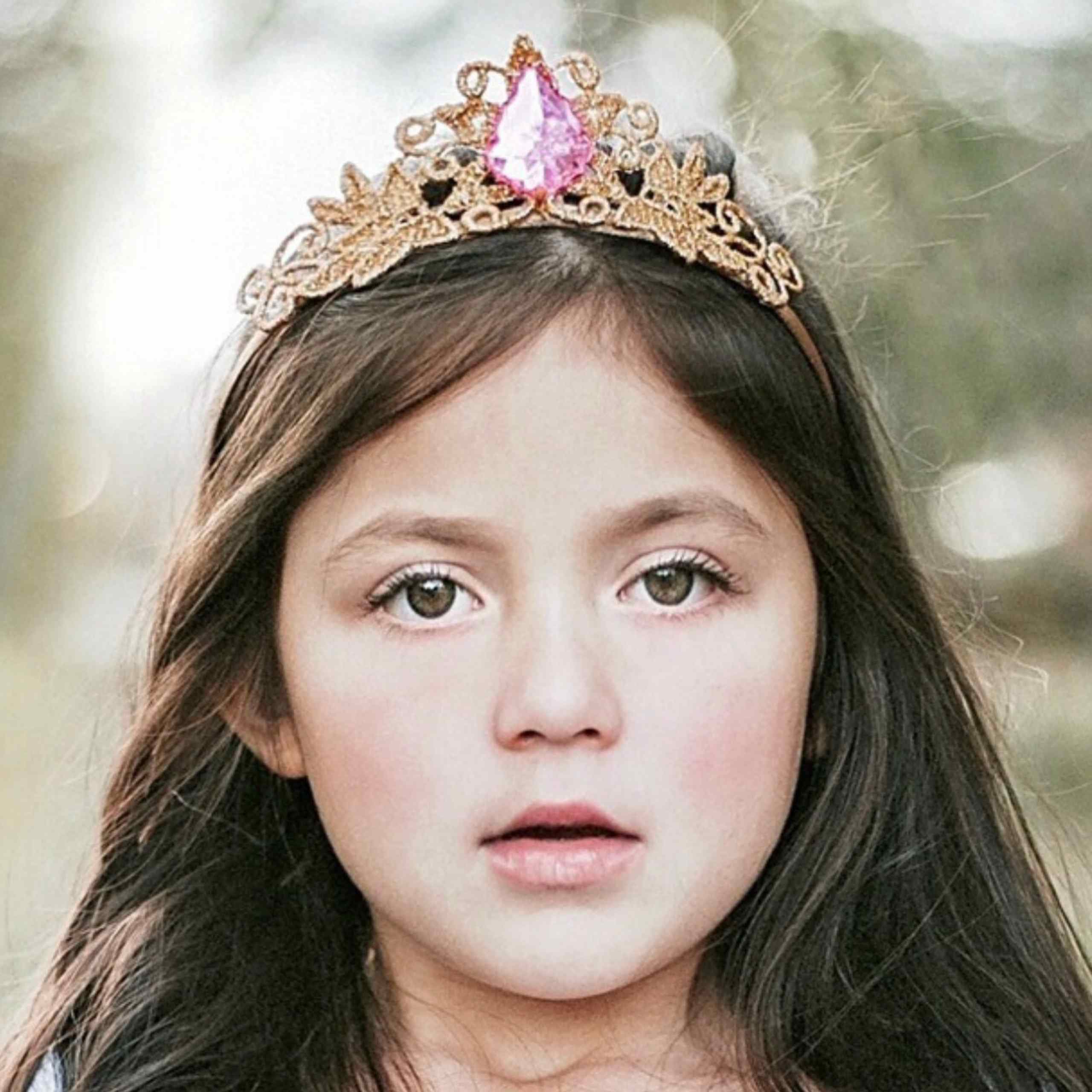 Heart of Gold Princess Crown - Pink - Image 2