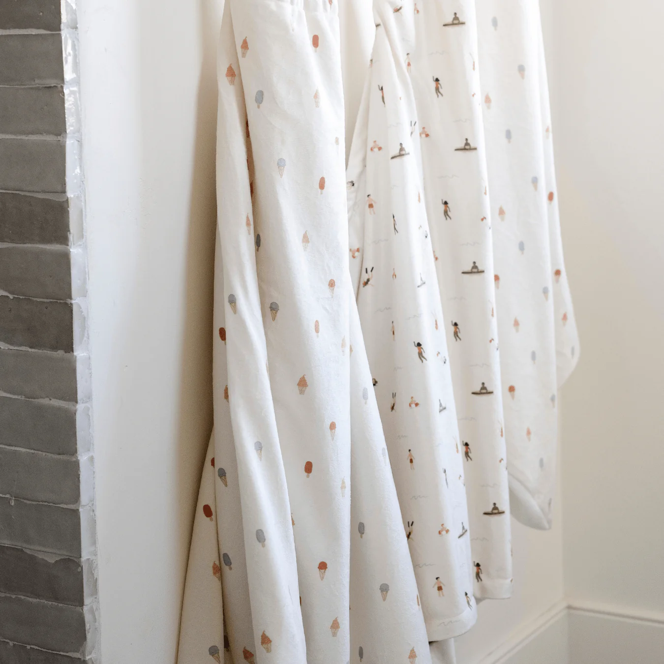 Hooded Towels - Image 33