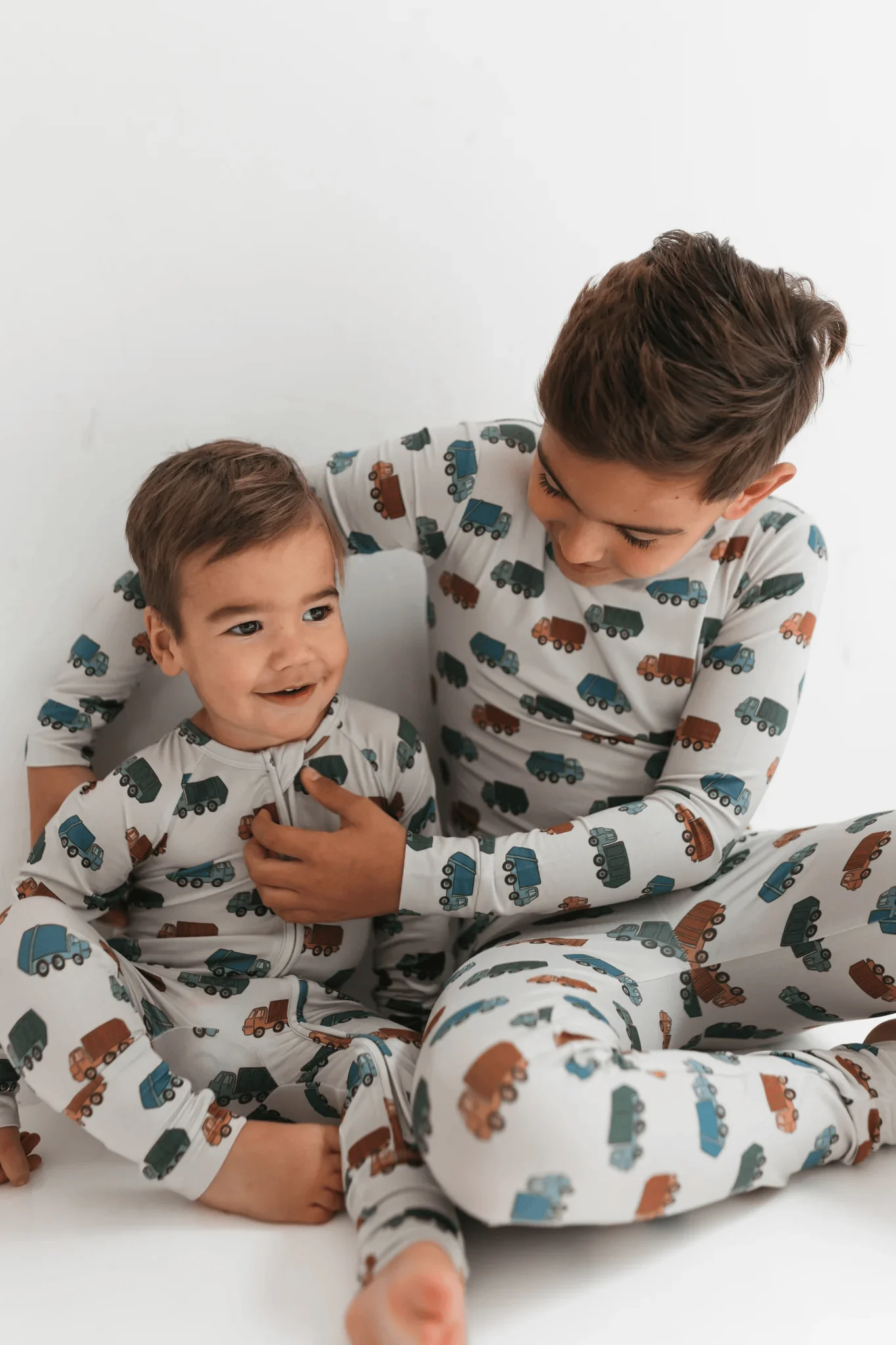 Bamboo Long Sleeve Pajama Set - Trash Trucks - Image 5