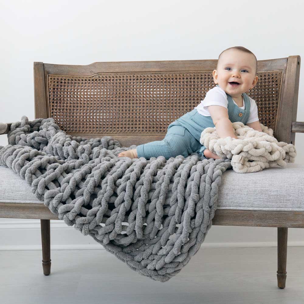 INFINITE CHUNKY KNIT BLANKET | MINKY | LITTLE - MIST - Image 3