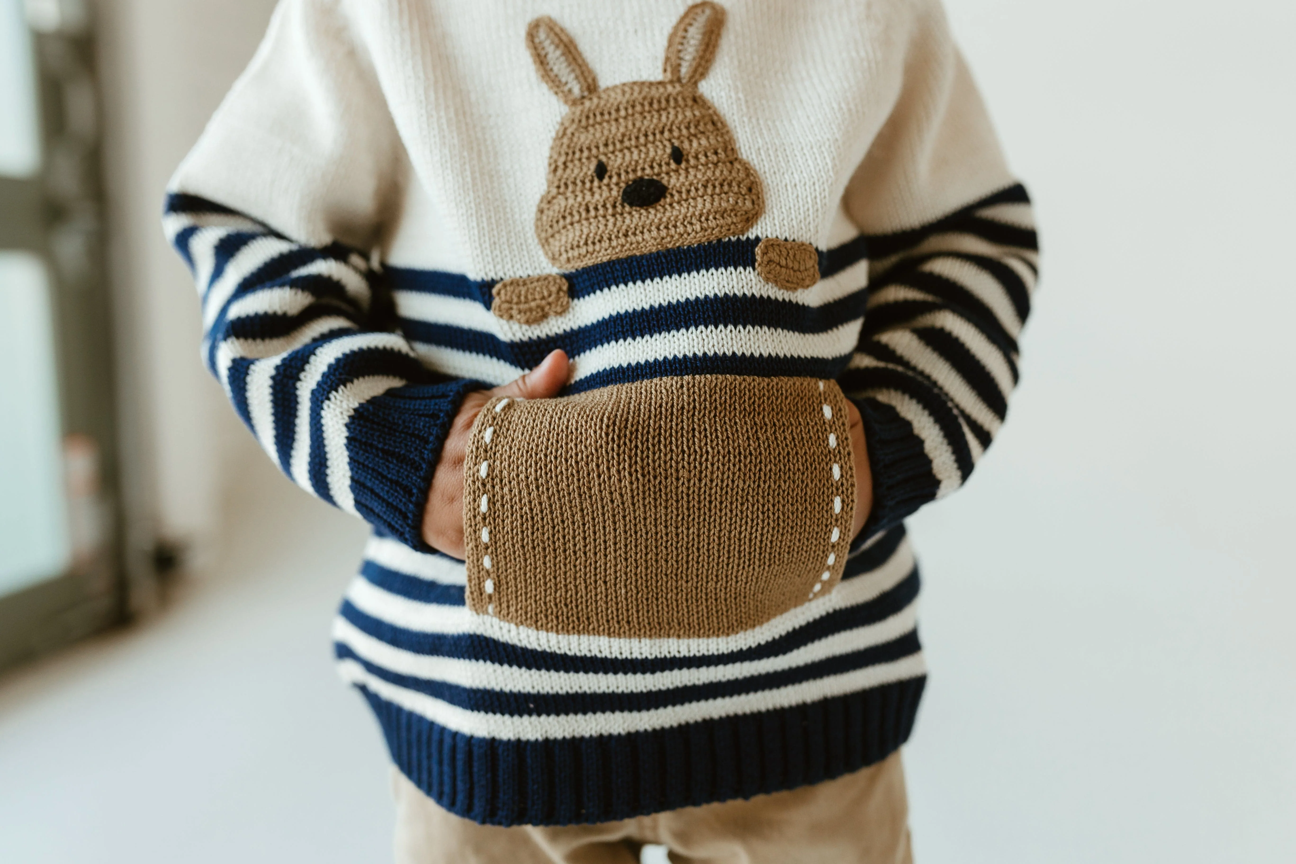 Kangaroo Sweater - Image 5