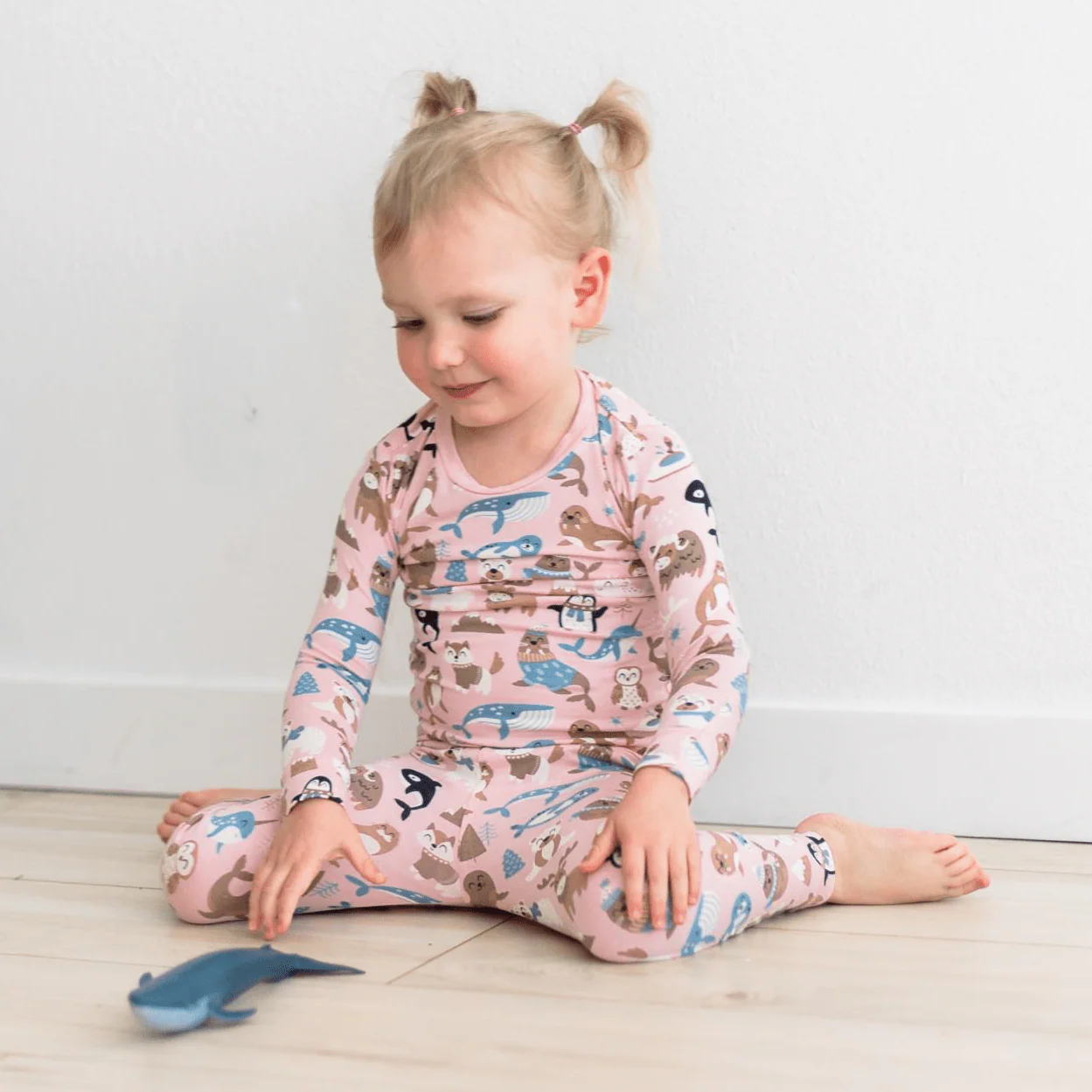 Bamboo Long Sleeve Pajama Set - Baby Rose Arctic Animals - Image 3
