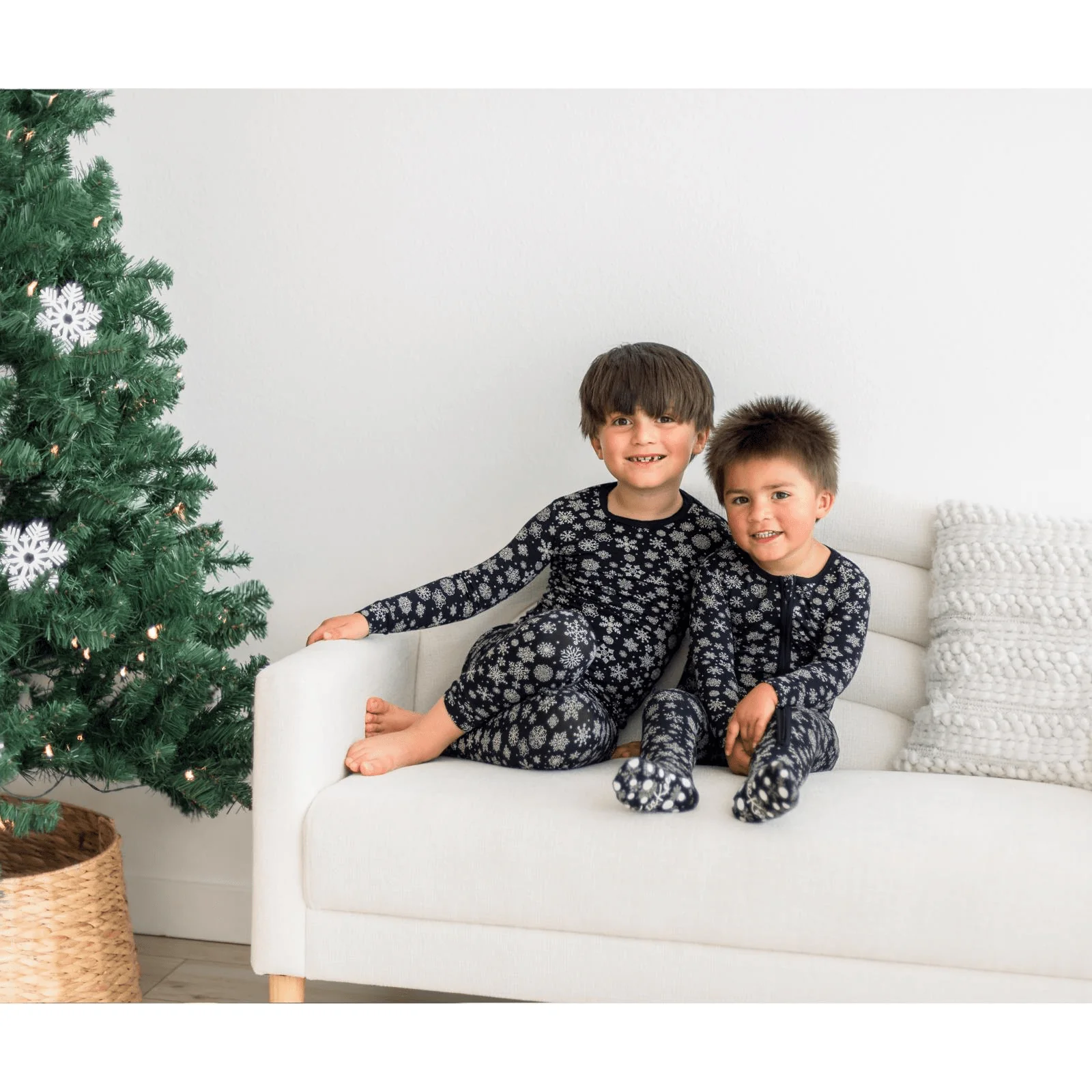Bamboo Long Sleeve Pajama Set - Chalkboard Snowflakes - Image 4