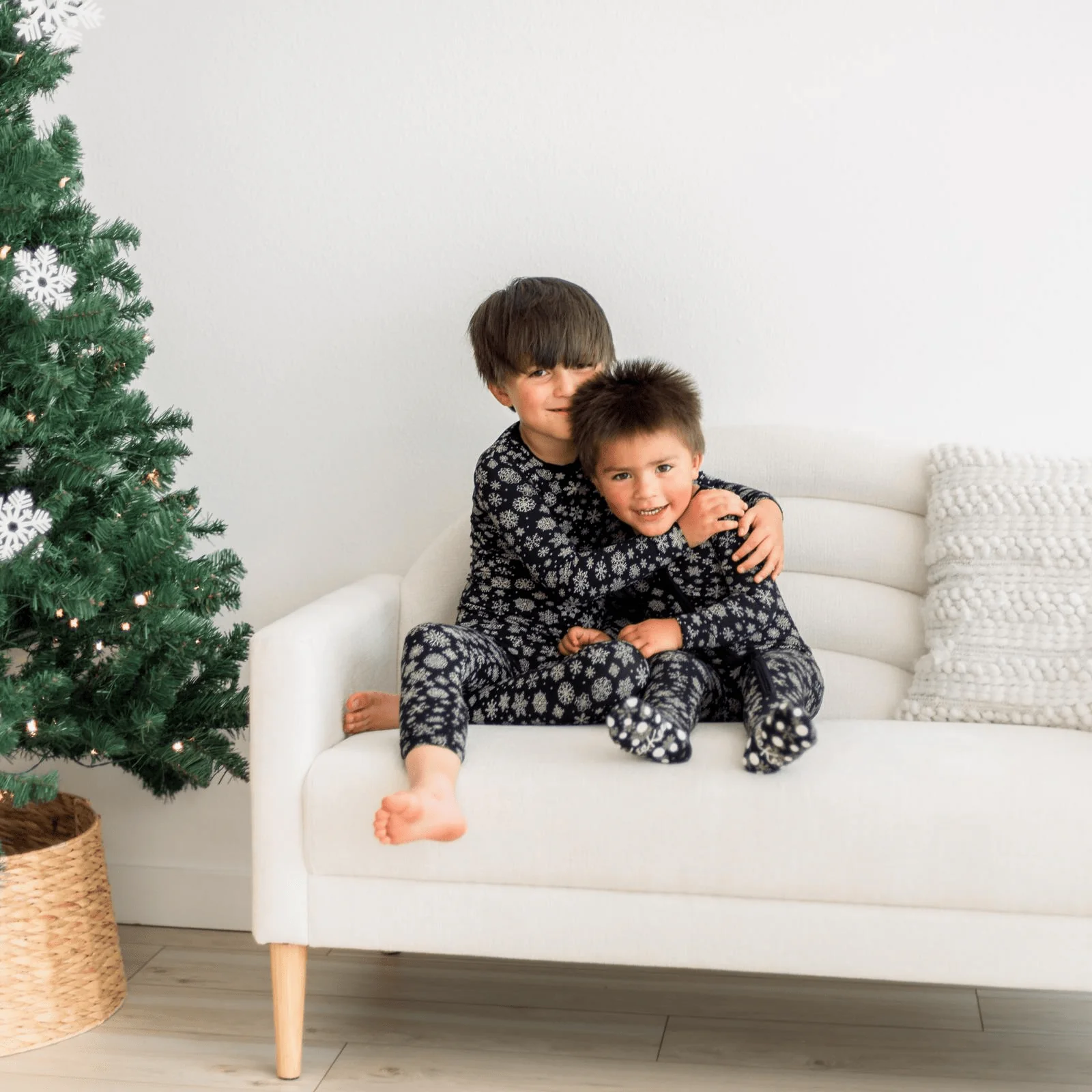 Bamboo Long Sleeve Pajama Set - Chalkboard Snowflakes - Image 5