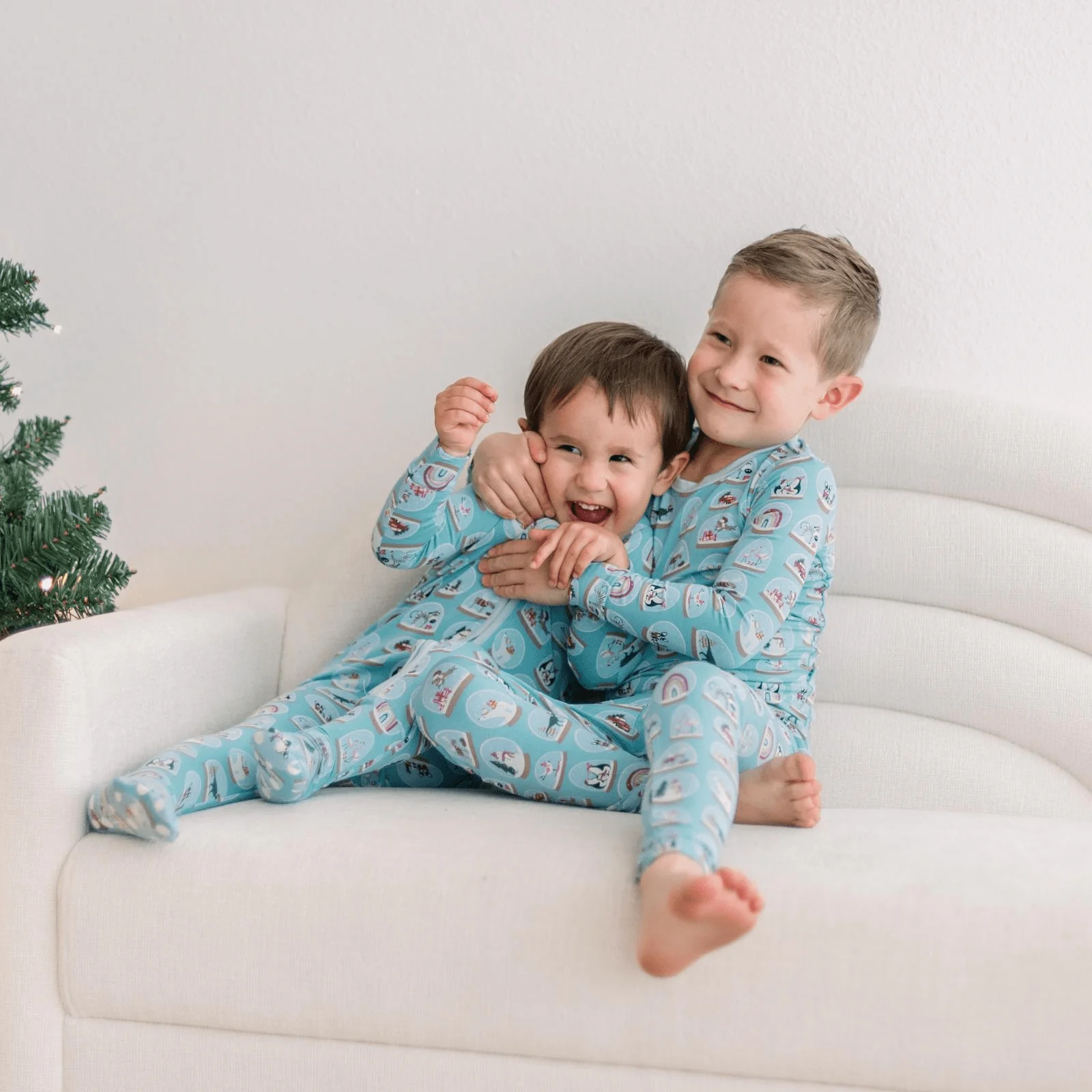 Bamboo Long Sleeve Pajama Set - Glacier Snow Globes - Image 4