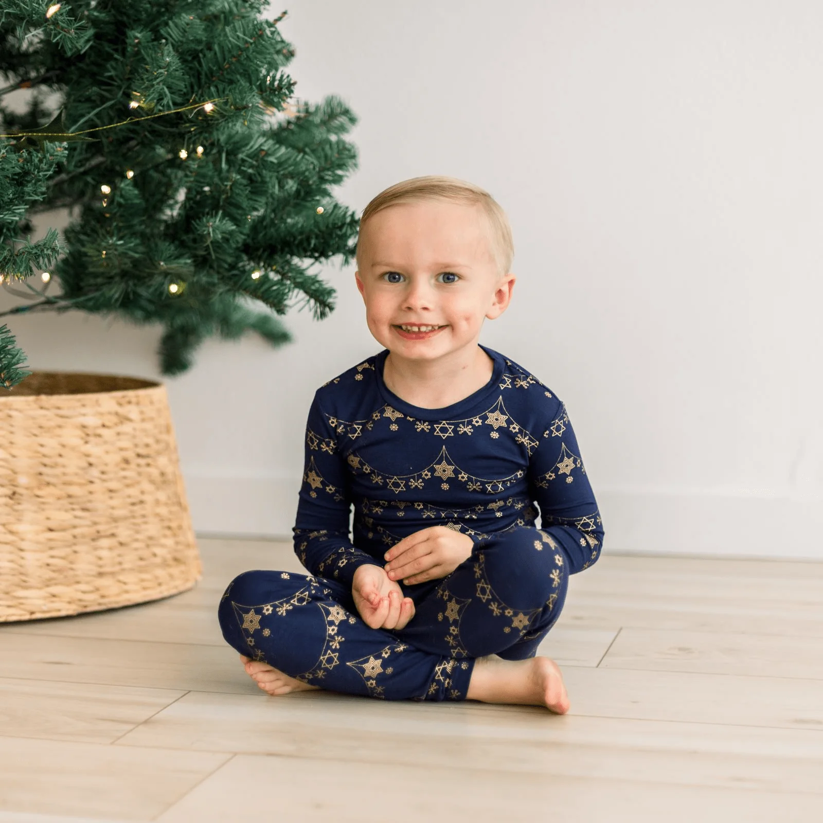 Bamboo Long Sleeve Pajama Set - Winter Garland - Image 5
