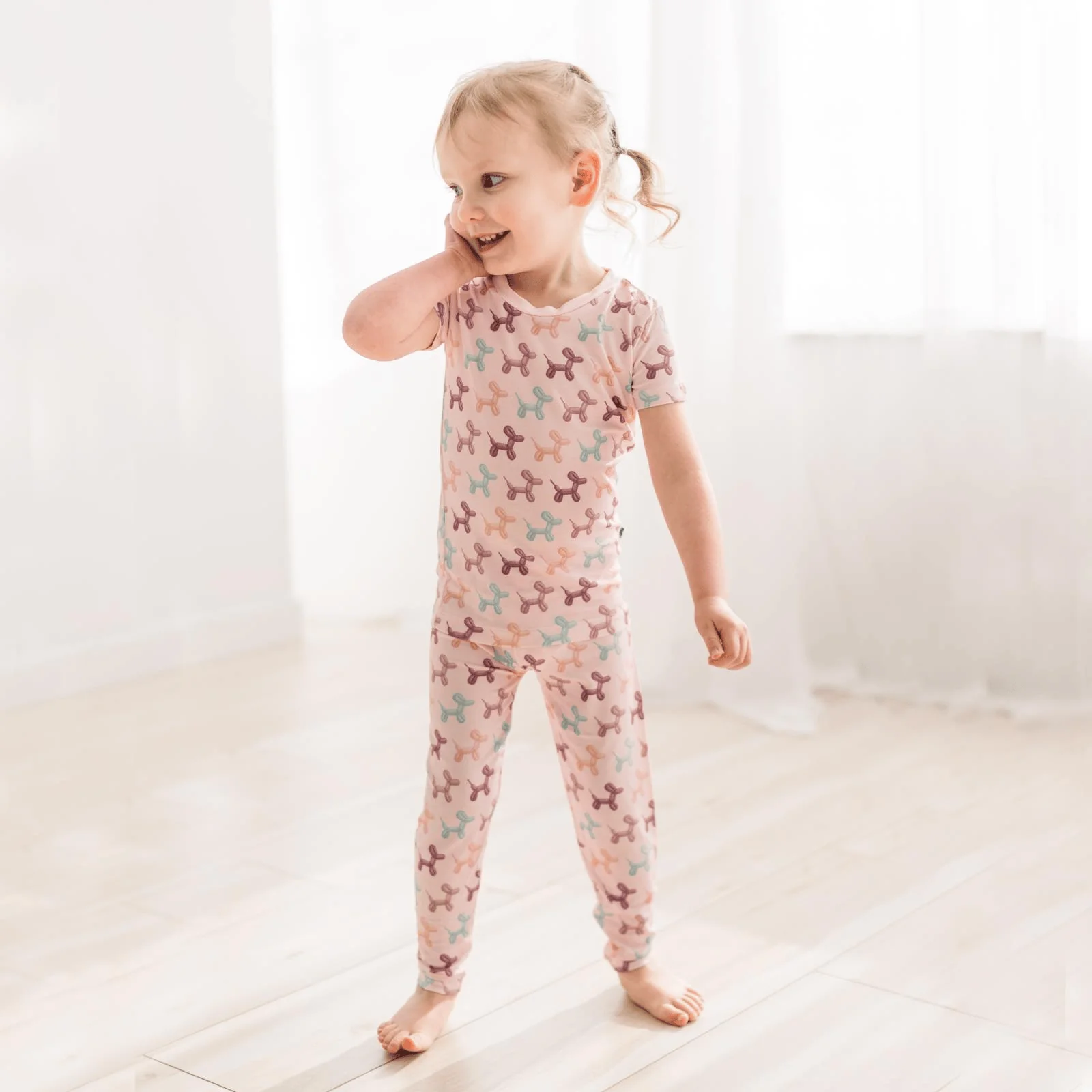 Bamboo Short Sleeve Pajama Set - Shrinking Violet Balloon Dogs - Image 6