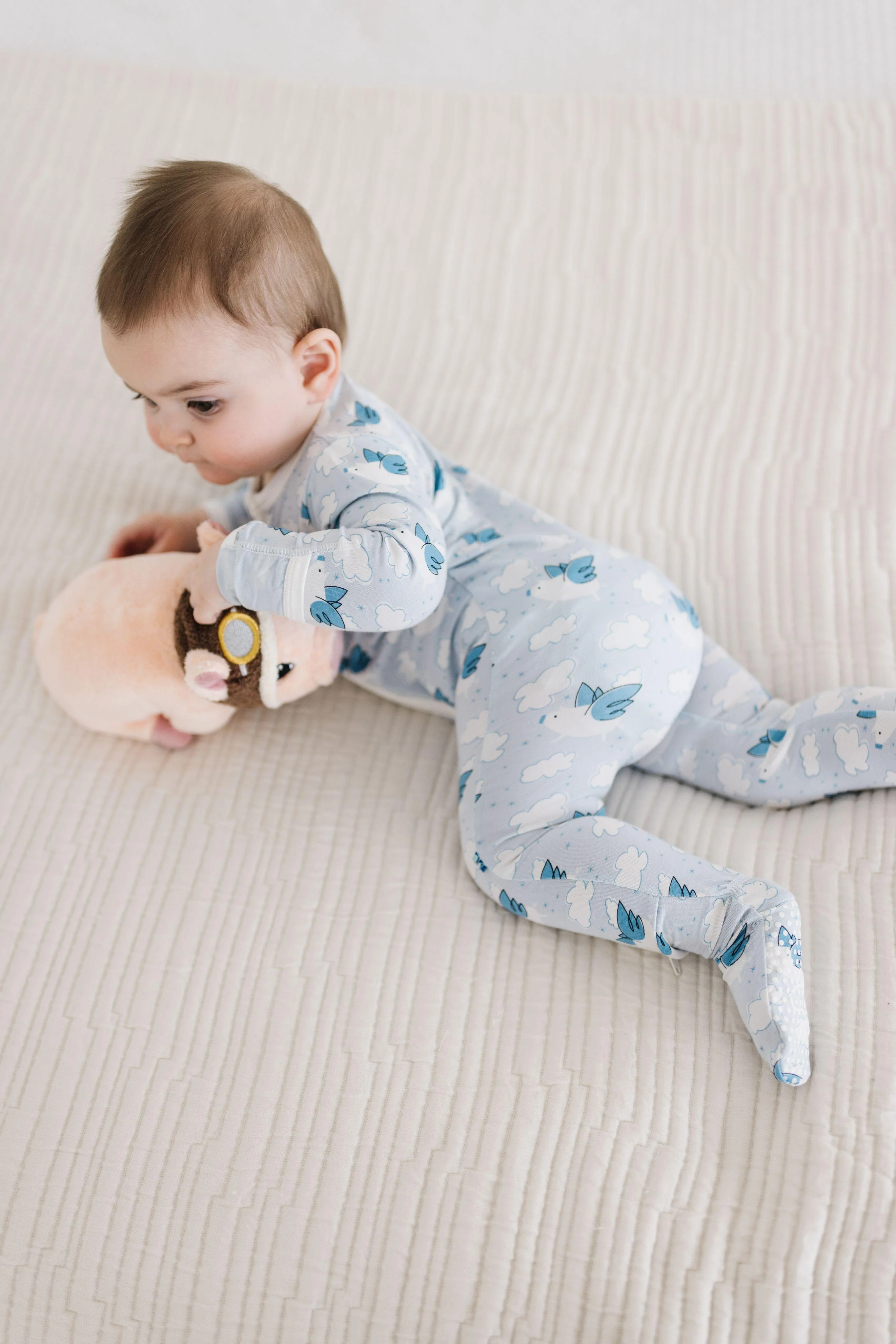 Boy's Print Bamboo Footie with 2-Way Zipper - Dew Flying Pigs - Image 5