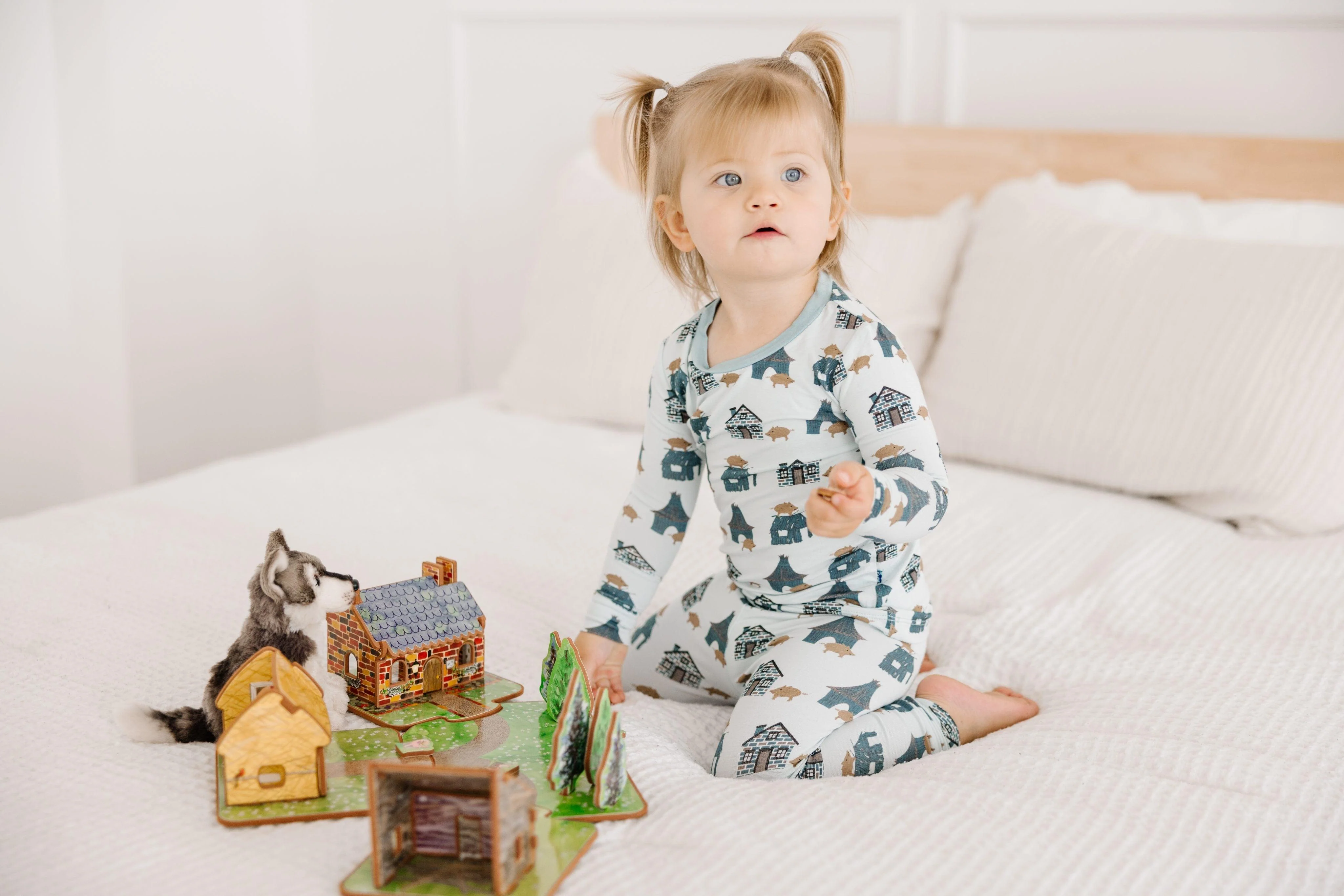 Bamboo Long Sleeve Pajama Set - Illusion Blue Three Little Pigs - Image 5