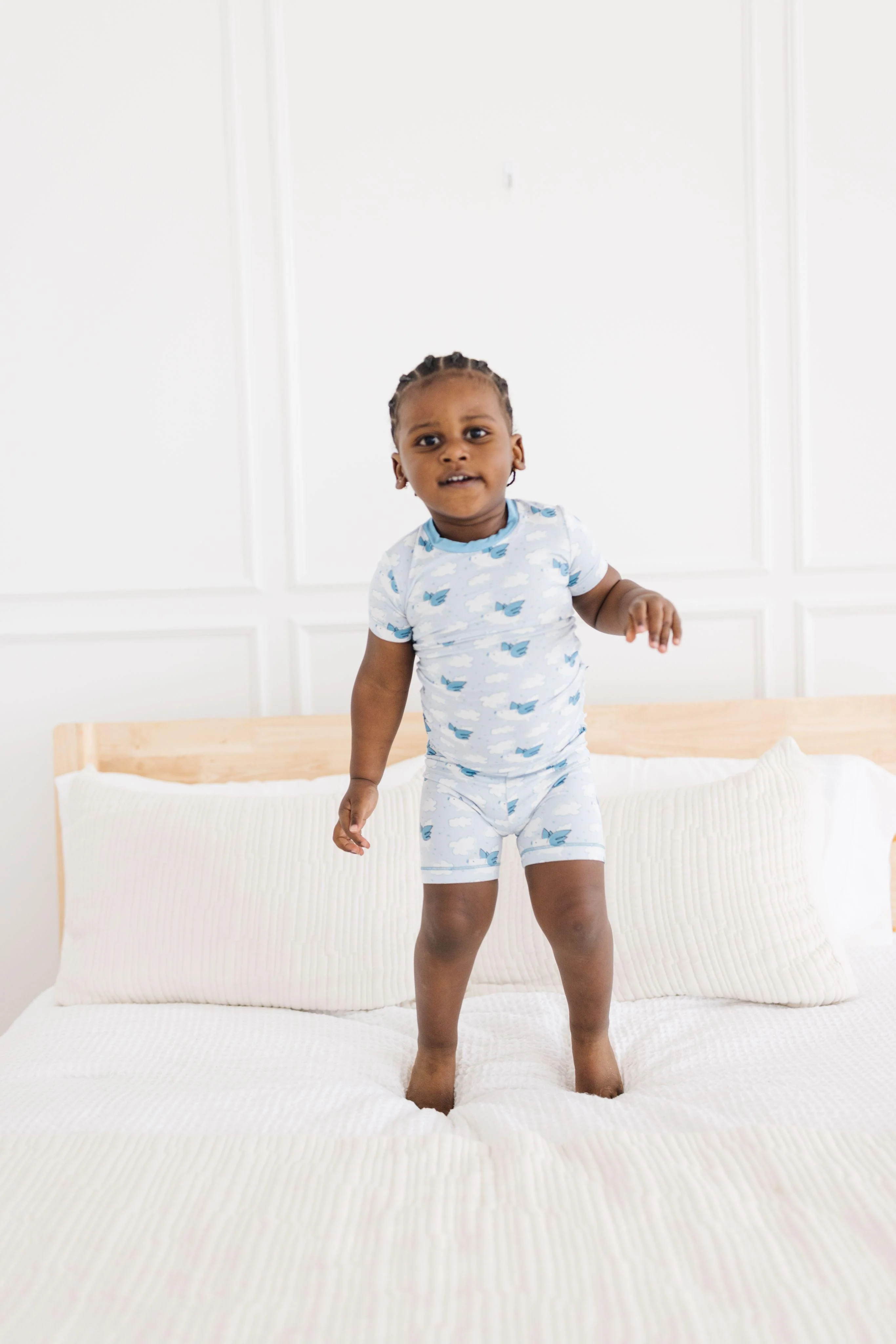 Boy's Print Bamboo Short Sleeve Pajama Set with Shorts - Dew Flying Pigs - Image 4