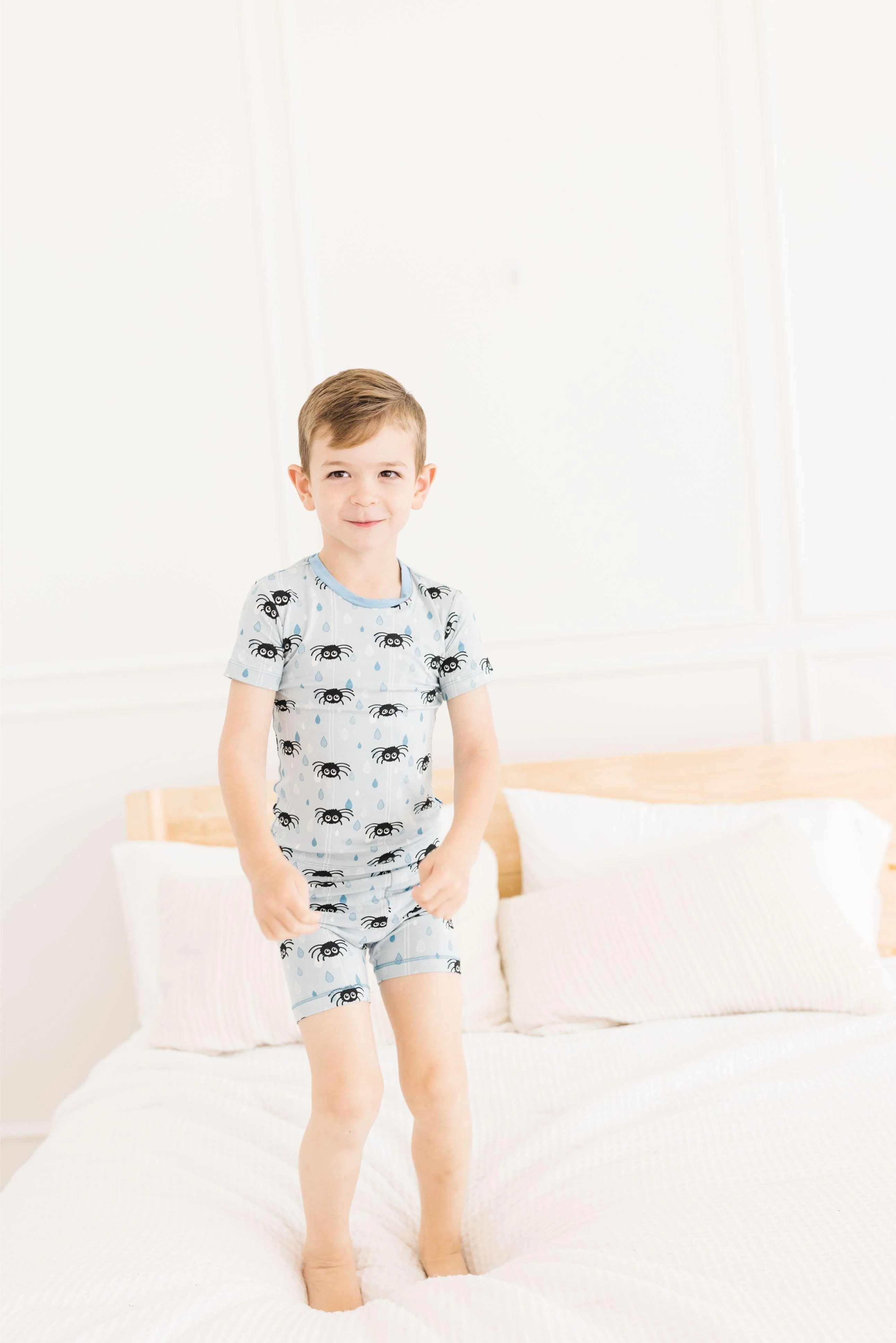 Boy's Print Bamboo Short Sleeve Pajama Set with Shorts - Pearl Blue Itsy Bitsy Spider - Image 3