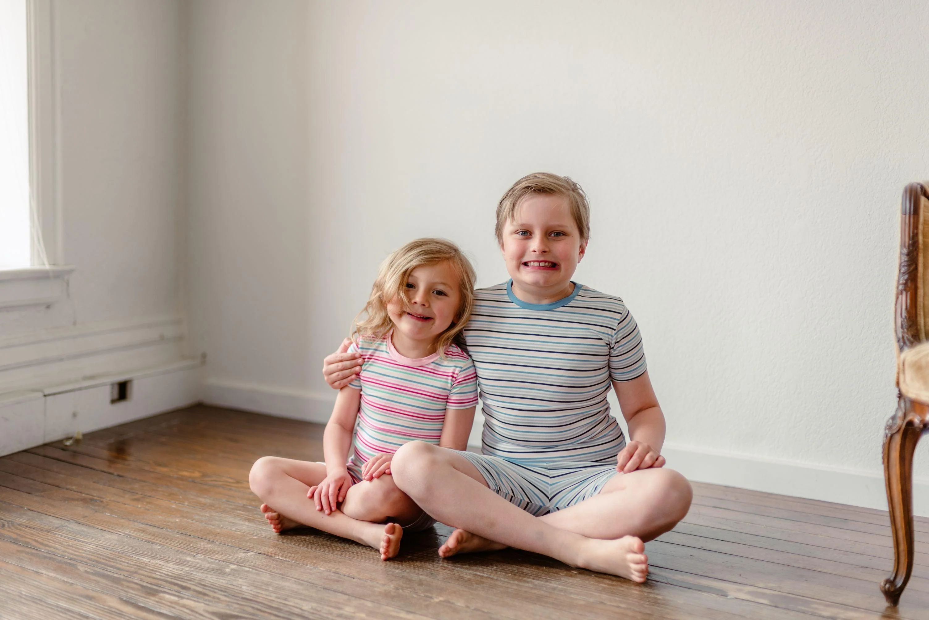 Boy's Print Bamboo Short Sleeve Pajama Set with Shorts - Rhyme Stripe - Image 3
