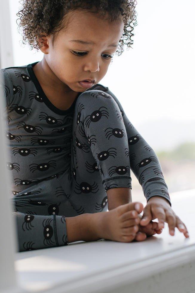 Celebration Print Bamboo Long Sleeve Pajama Set - Stone Spiders - Image 3