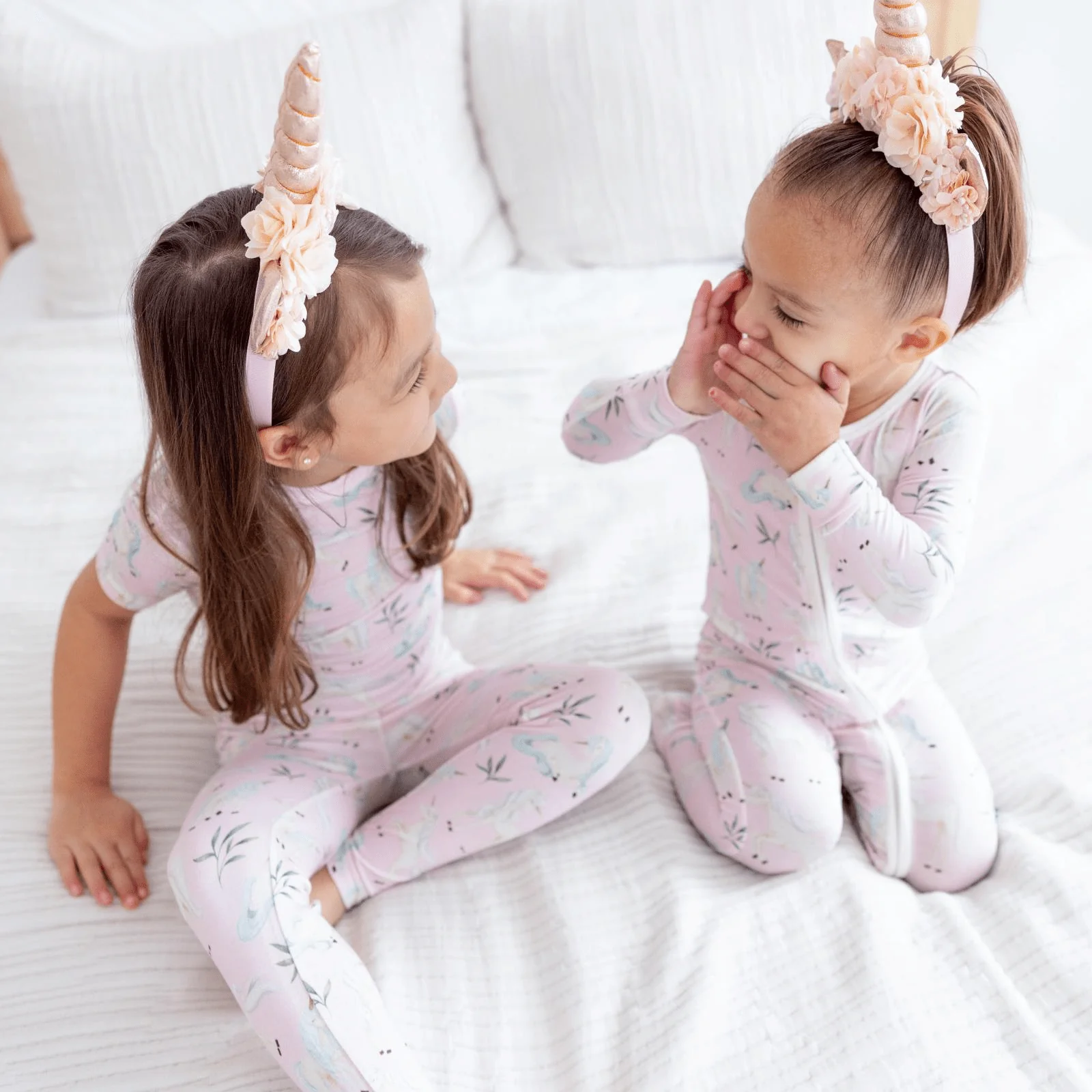 Bamboo Short Sleeve Pajama Set - Shrinking Violet Sleeping Unicorns - Image 4