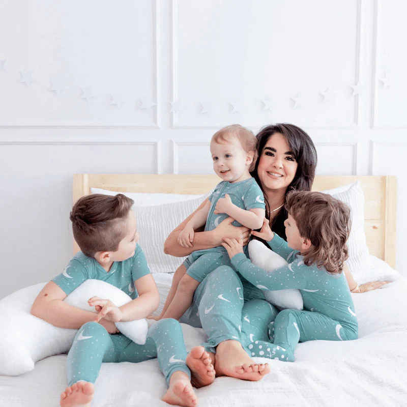 Bamboo Shorty Sleeper with Zipper - Jade Starry Sky & Moon - Image 2
