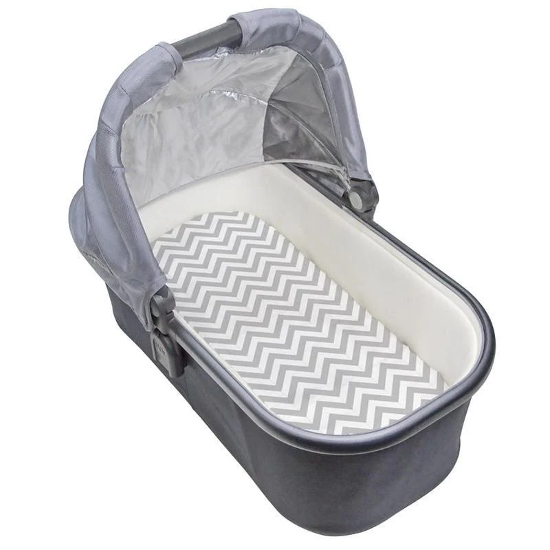 Cotton Flannel Bassinet Sheet - Grey Chevron - Image 2