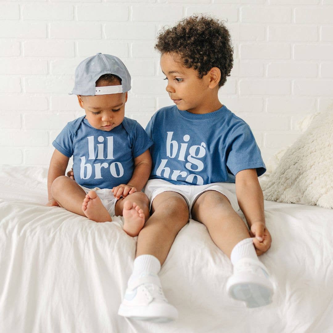 Lil Bro Short Sleeve Bodysuit - Pregnancy Announcement - Image 4
