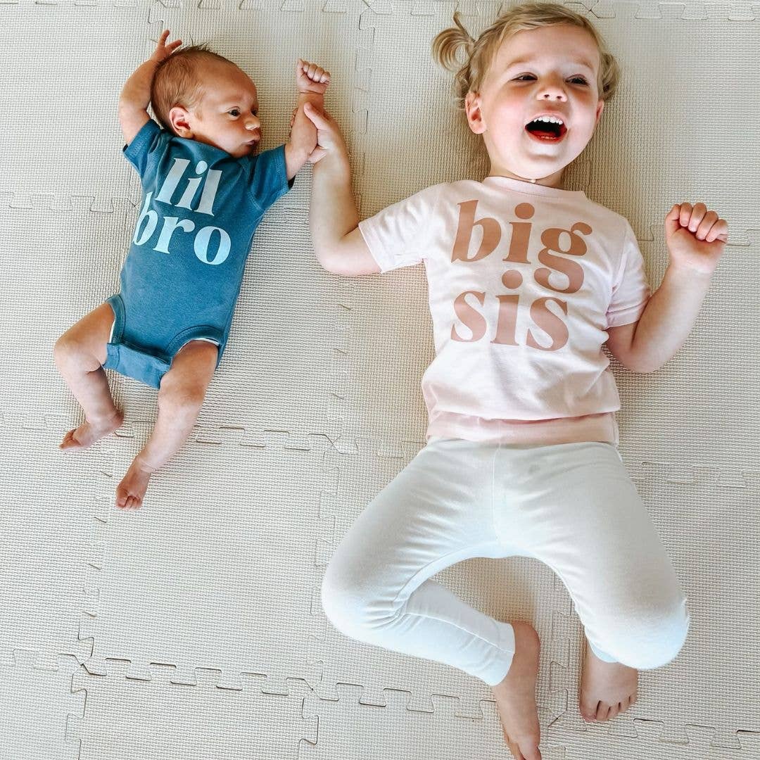 Lil Bro Short Sleeve Bodysuit - Pregnancy Announcement - Image 5