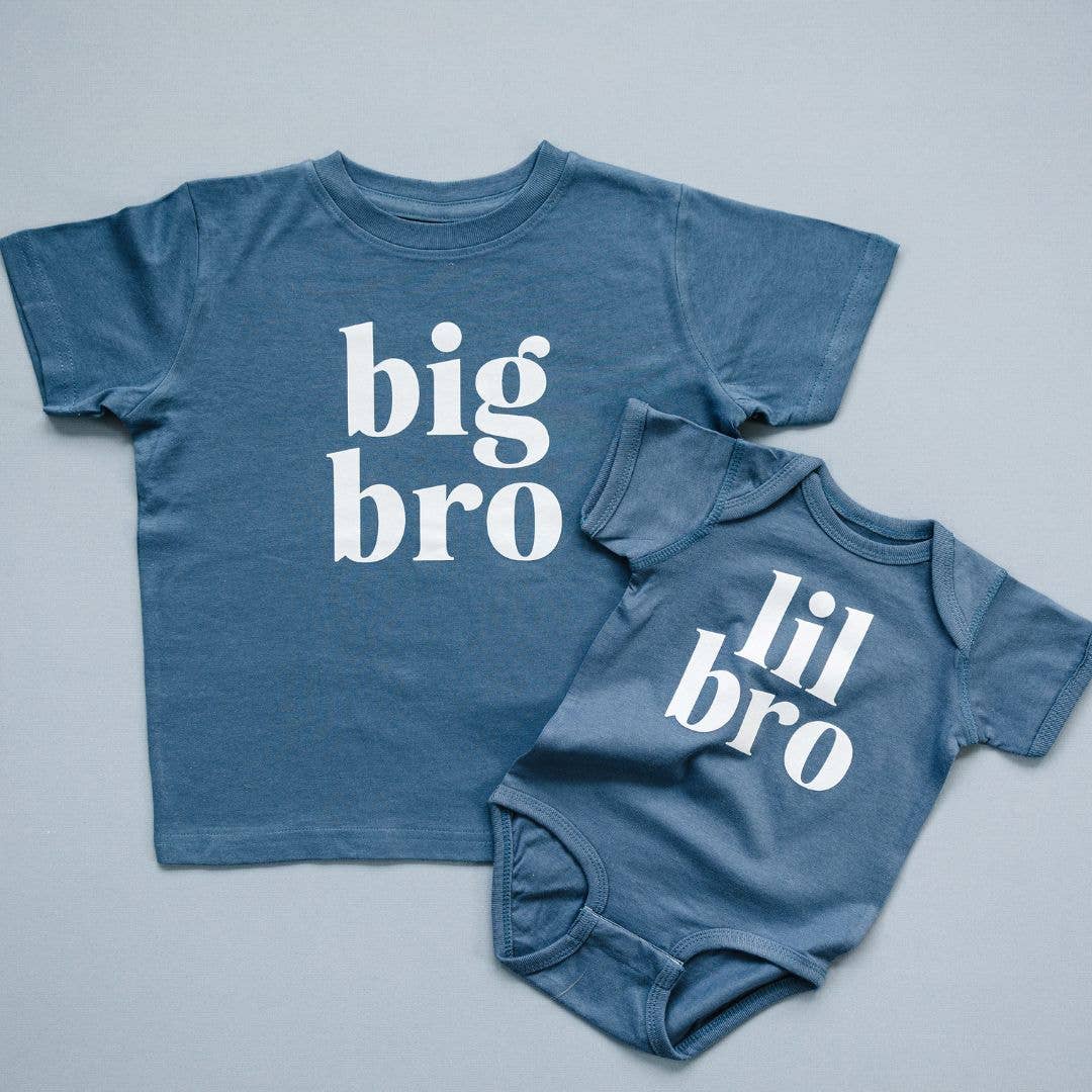 Lil Bro Short Sleeve Bodysuit - Pregnancy Announcement - Image 6