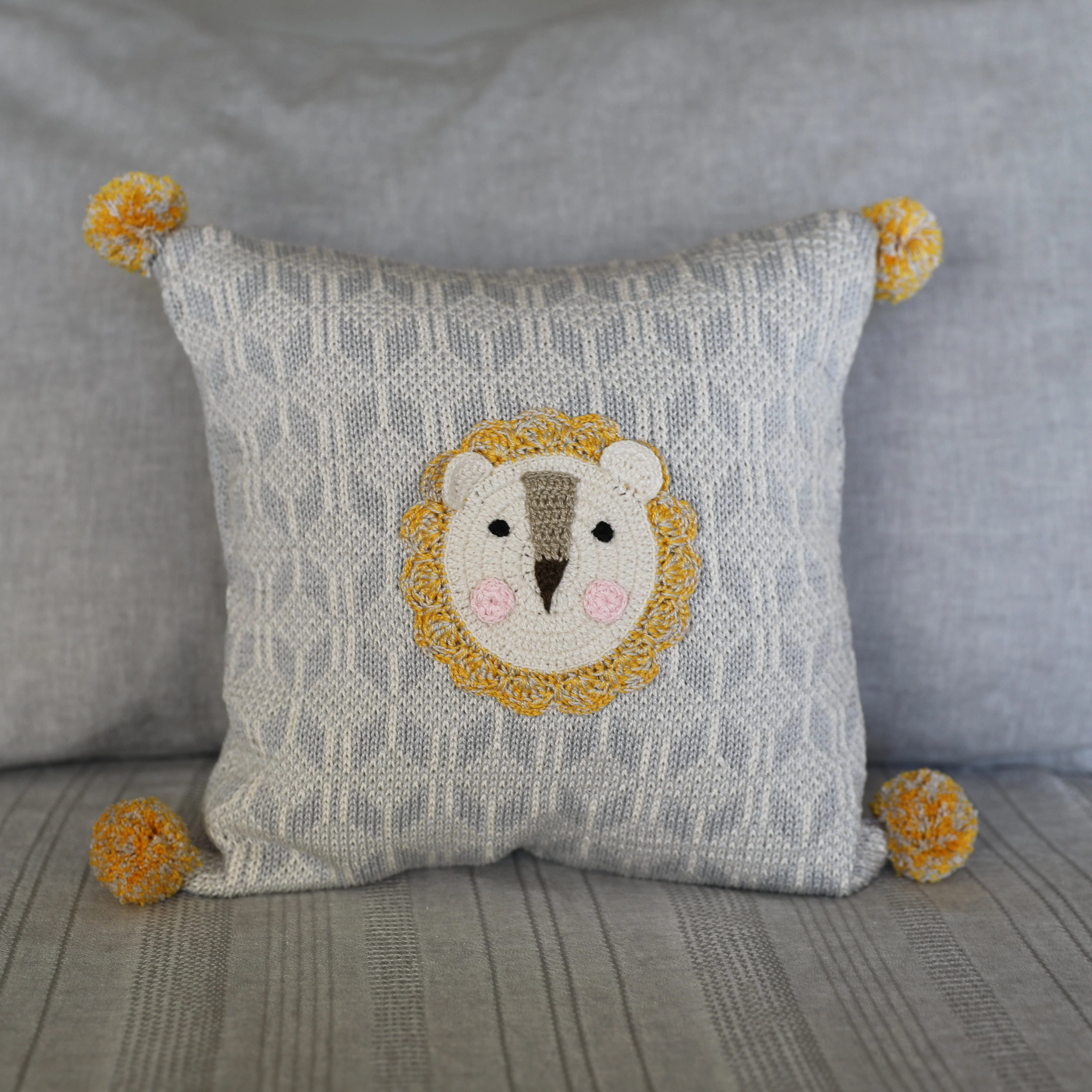 Lion 10" Pillow - Image 2
