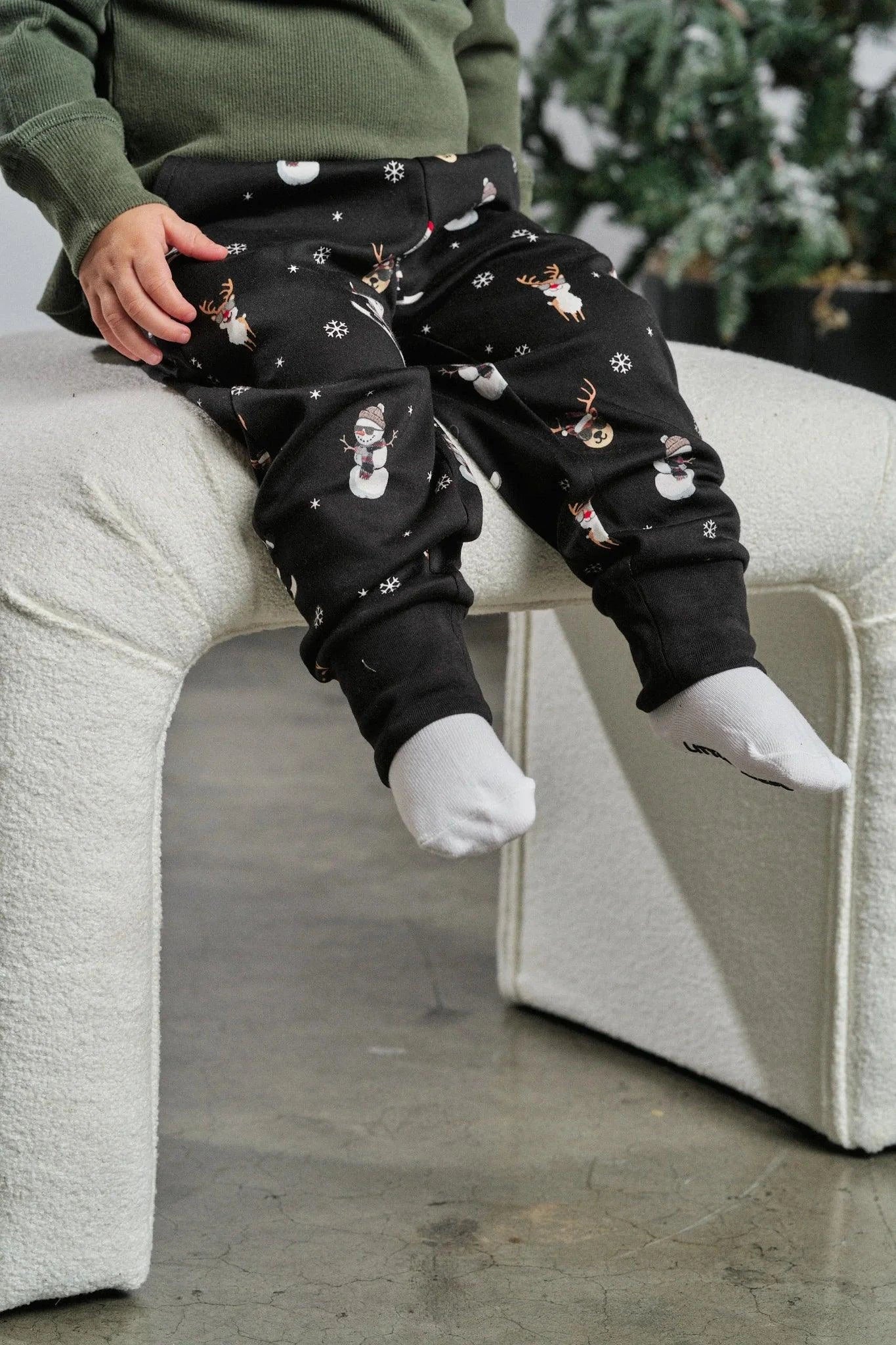 Lounge Jogger - Santa & Friends - Image 2