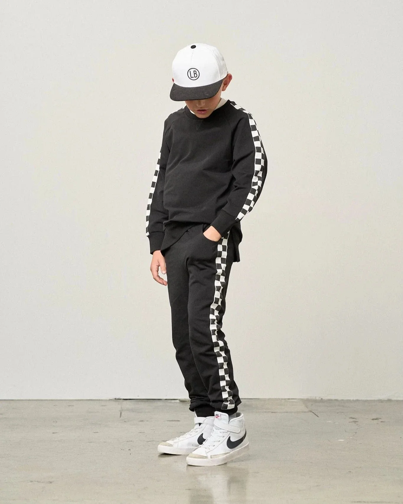 Stripe Checkered Pullover - Black - Image 6