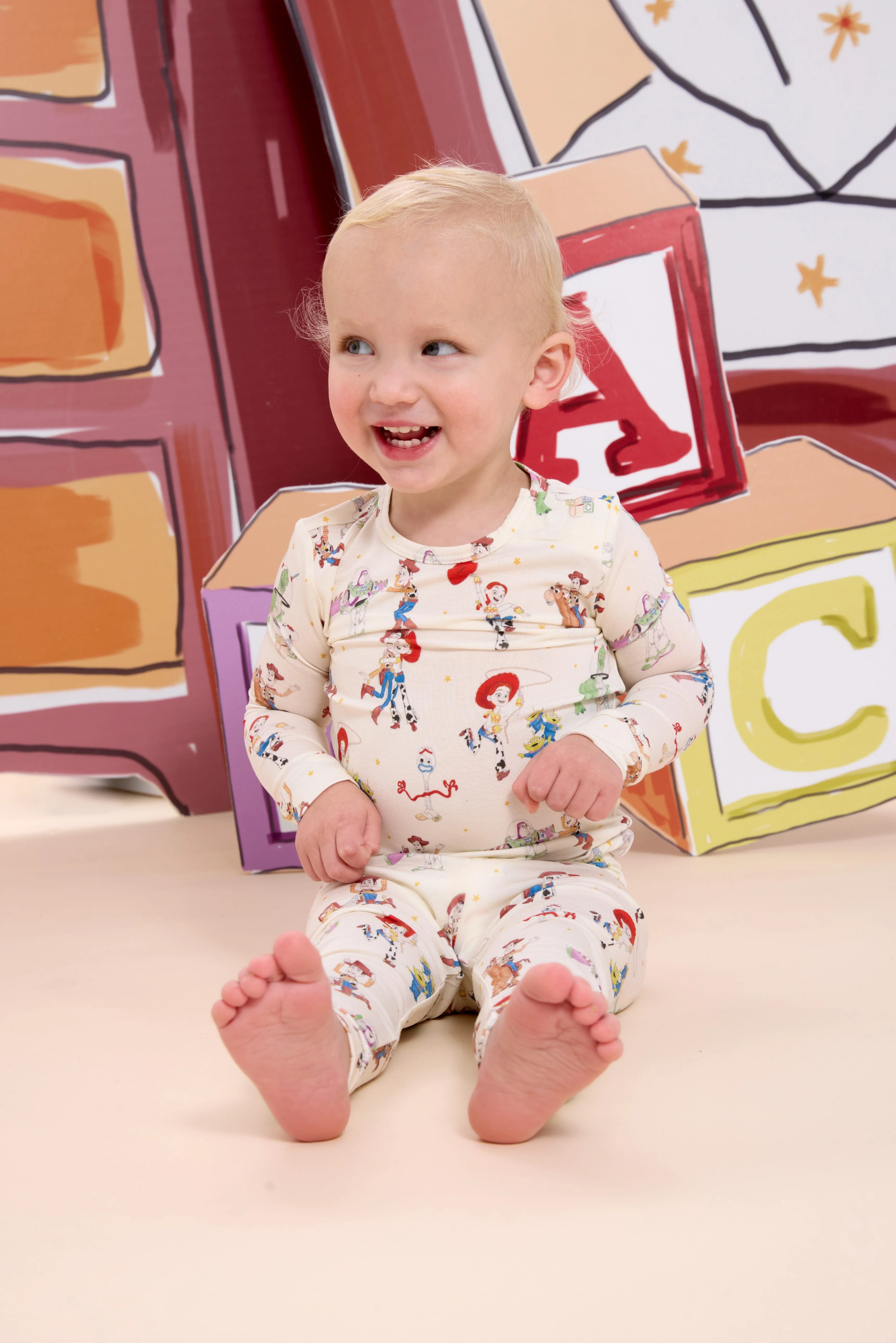 Magnetic Long Sleeve Pajama Set - Toy Story Woody & Friends - Image 2