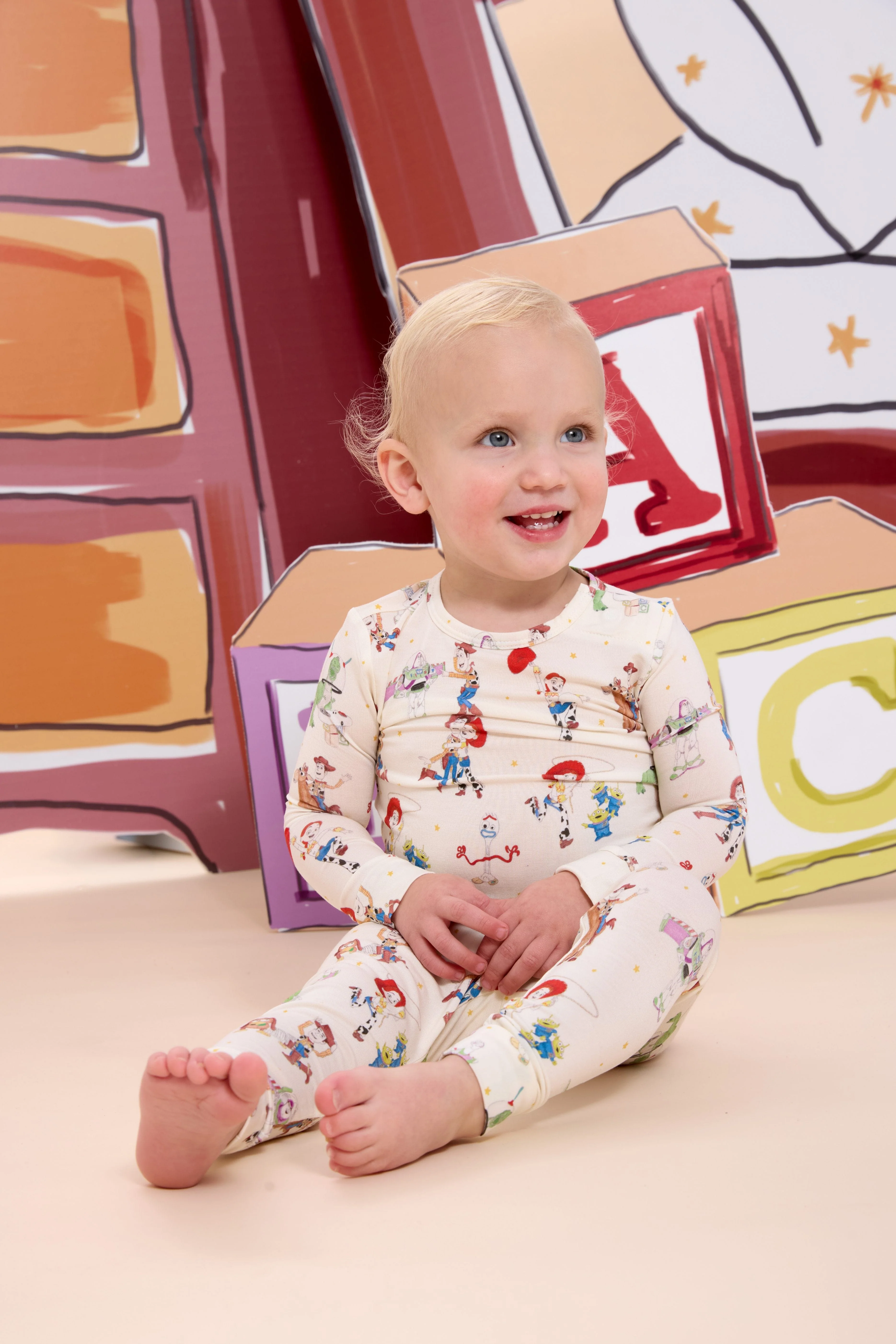 Magnetic Long Sleeve Pajama Set - Toy Story Woody & Friends - Image 3