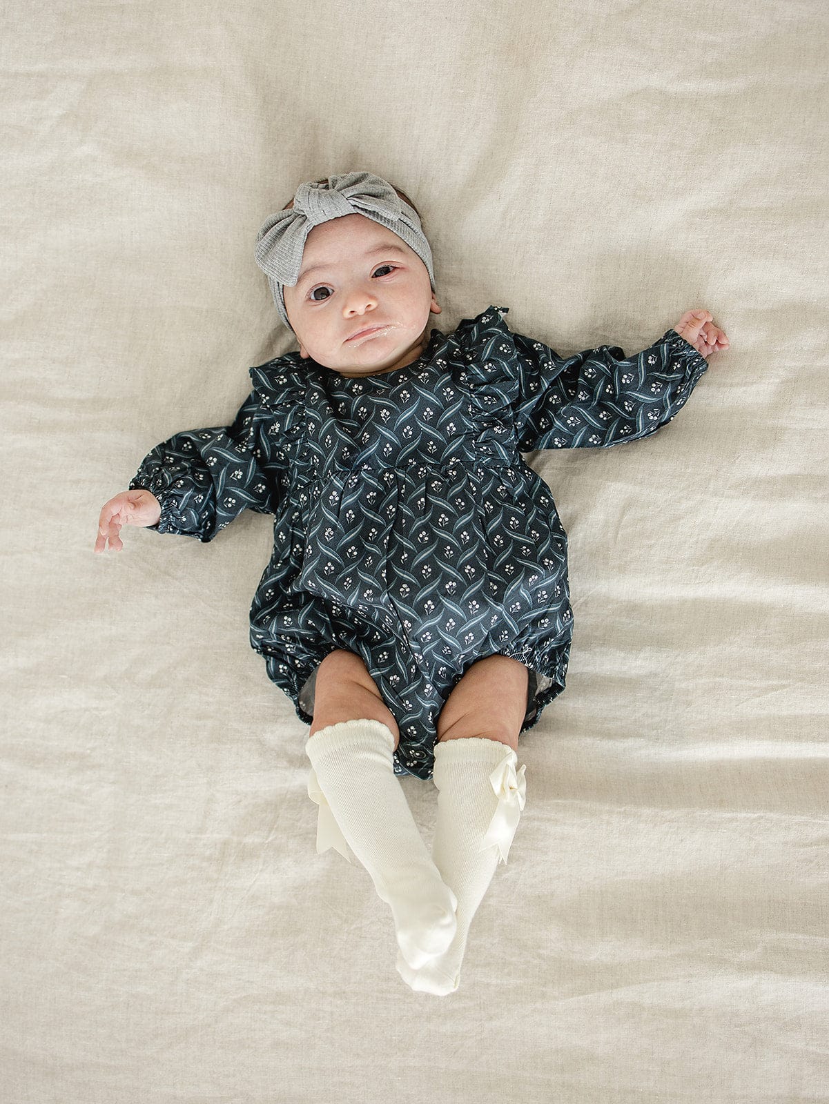 Mebie High Rise Bow Socks - Image 9