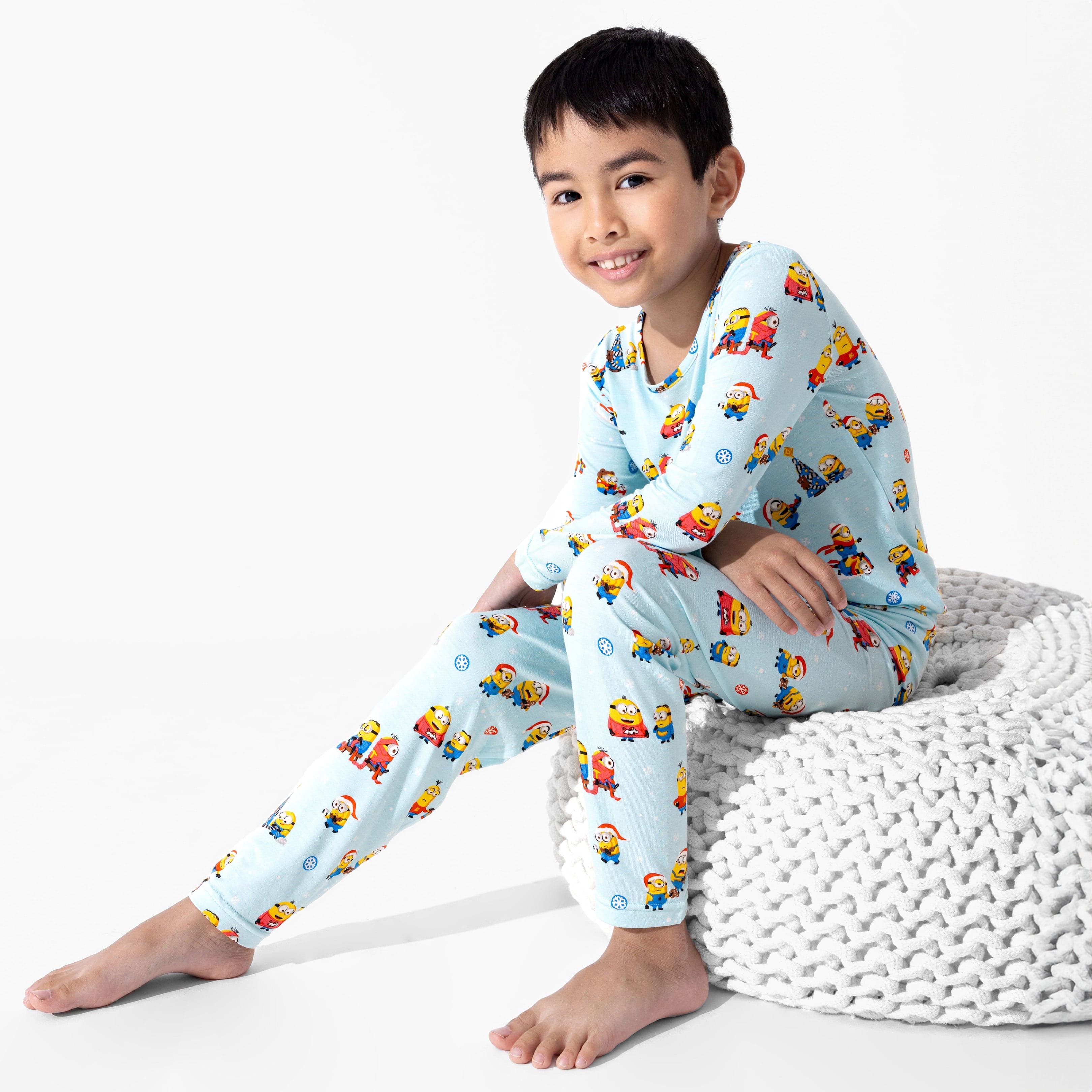 Bamboo Long Sleeve Pajama Set - Merry Minions - Image 4