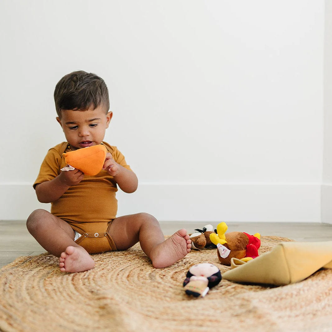 My Baby's First Thanksgiving Holiday Fill and Spill Toy Playset with 4 ct SensoryToys - Image 6