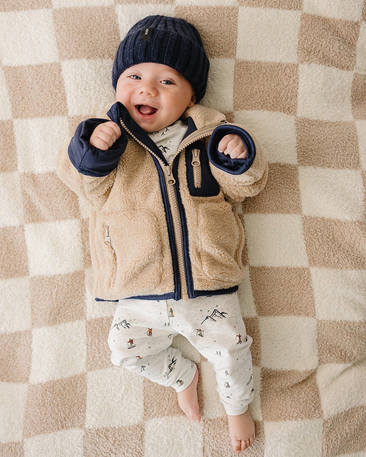 Navy Chunky Knit Beanie - Image 3
