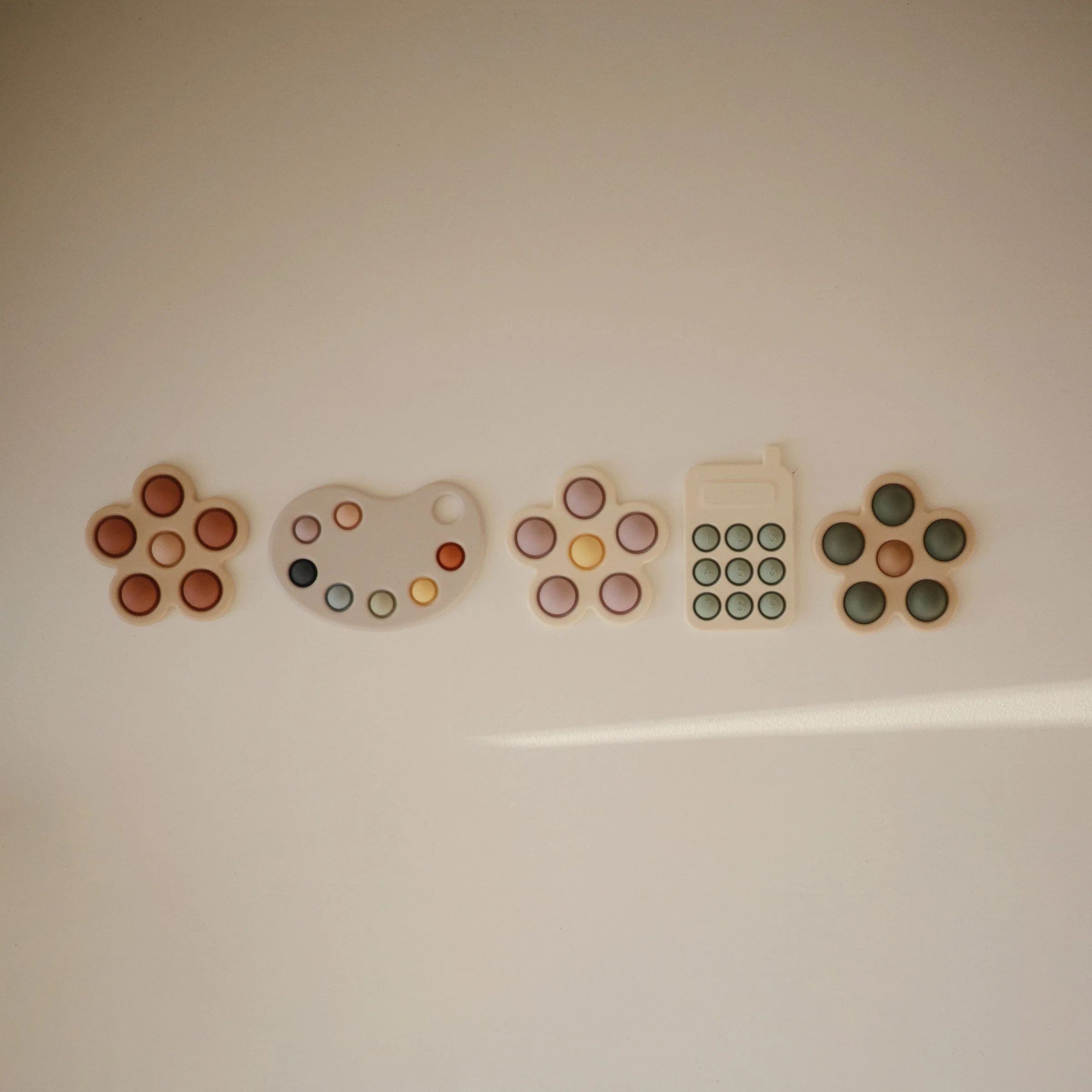 Paint Palette Press Toy - Image 3