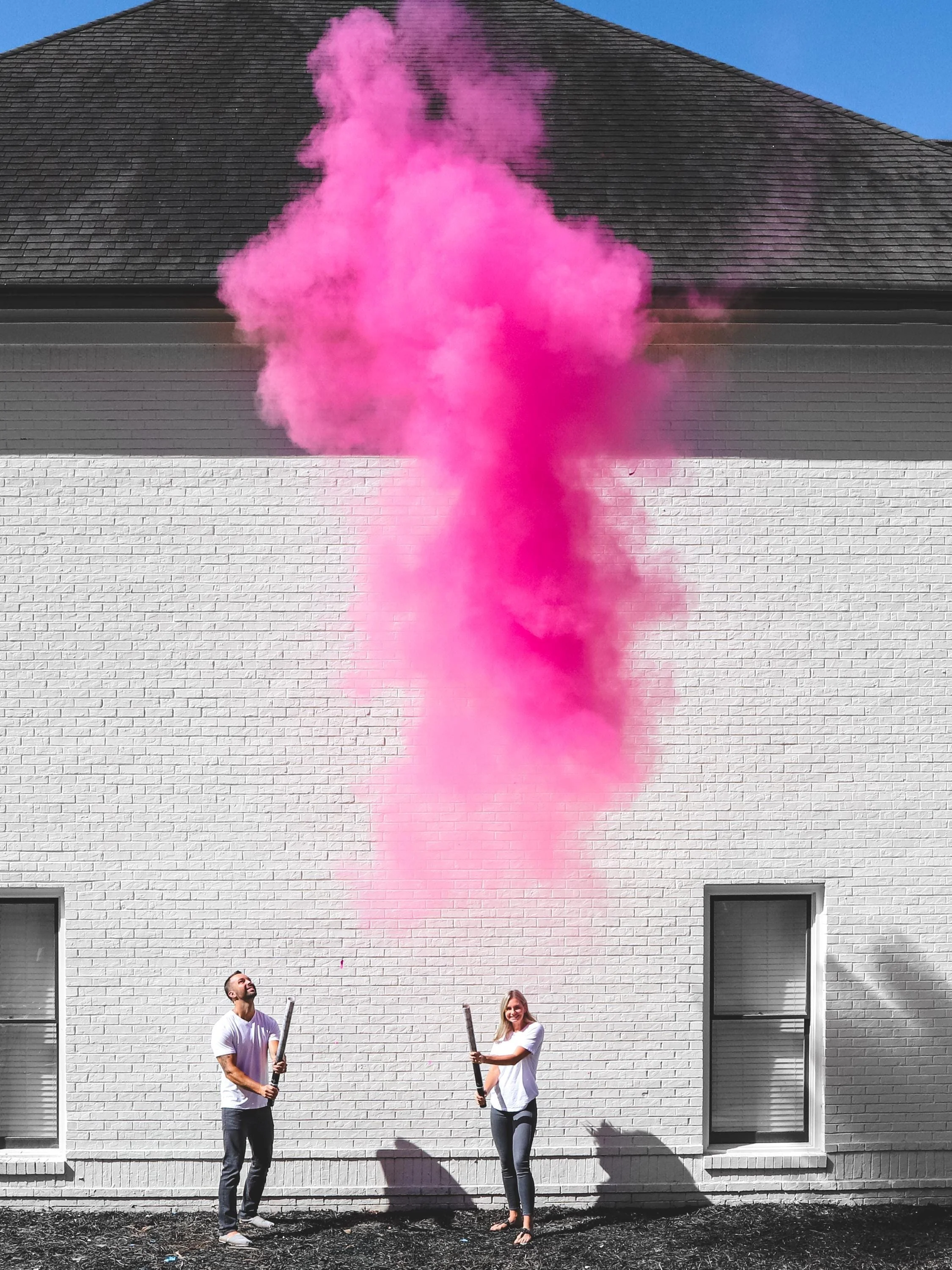 32" Push-Button Gender Reveal Popper – Assorted Pink & Blue Colors, Unique Confetti Powder Streamer Mix for Stunning Gender Reveal Ideas - Image 6