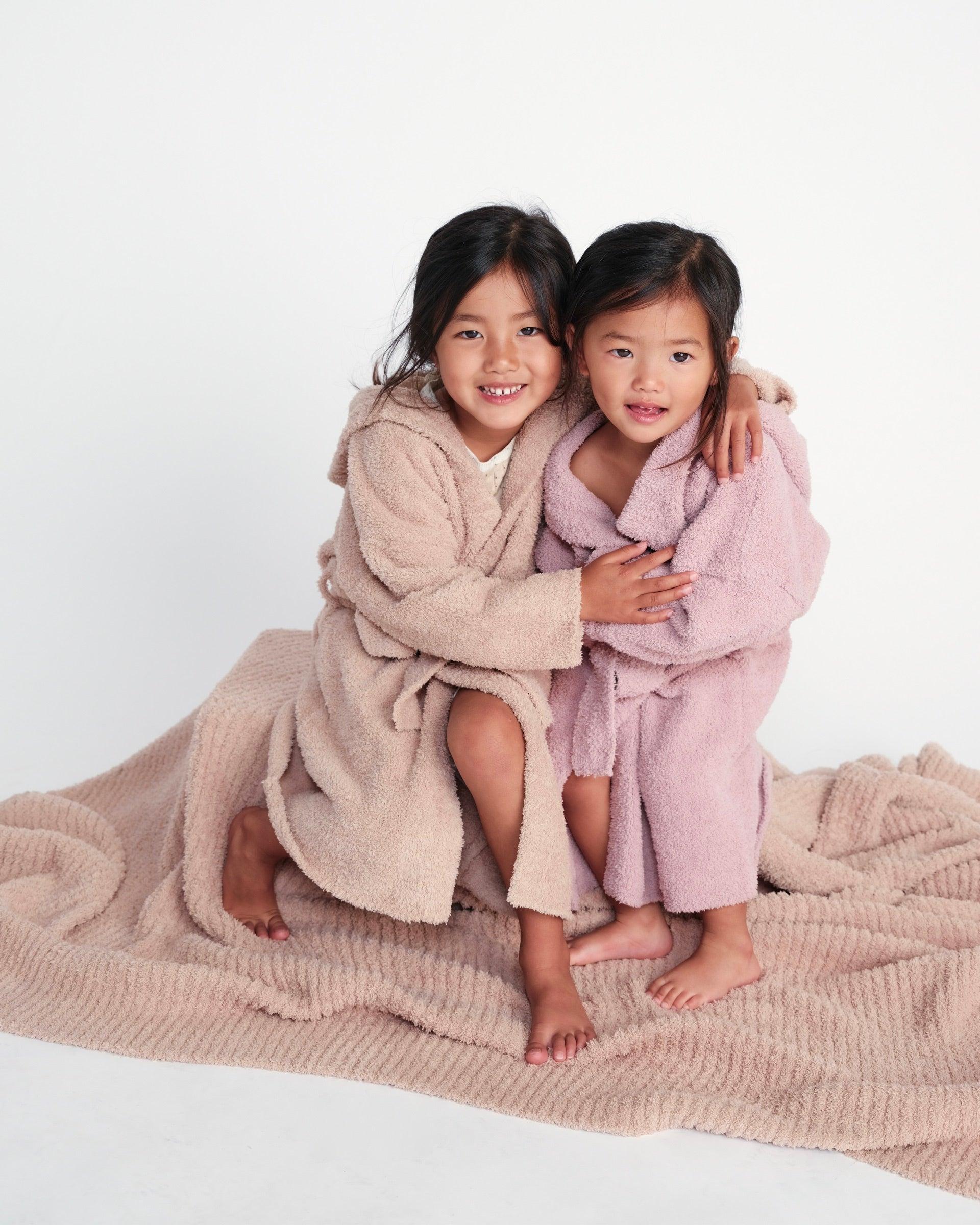 Robe - Fuzzy - Image 10