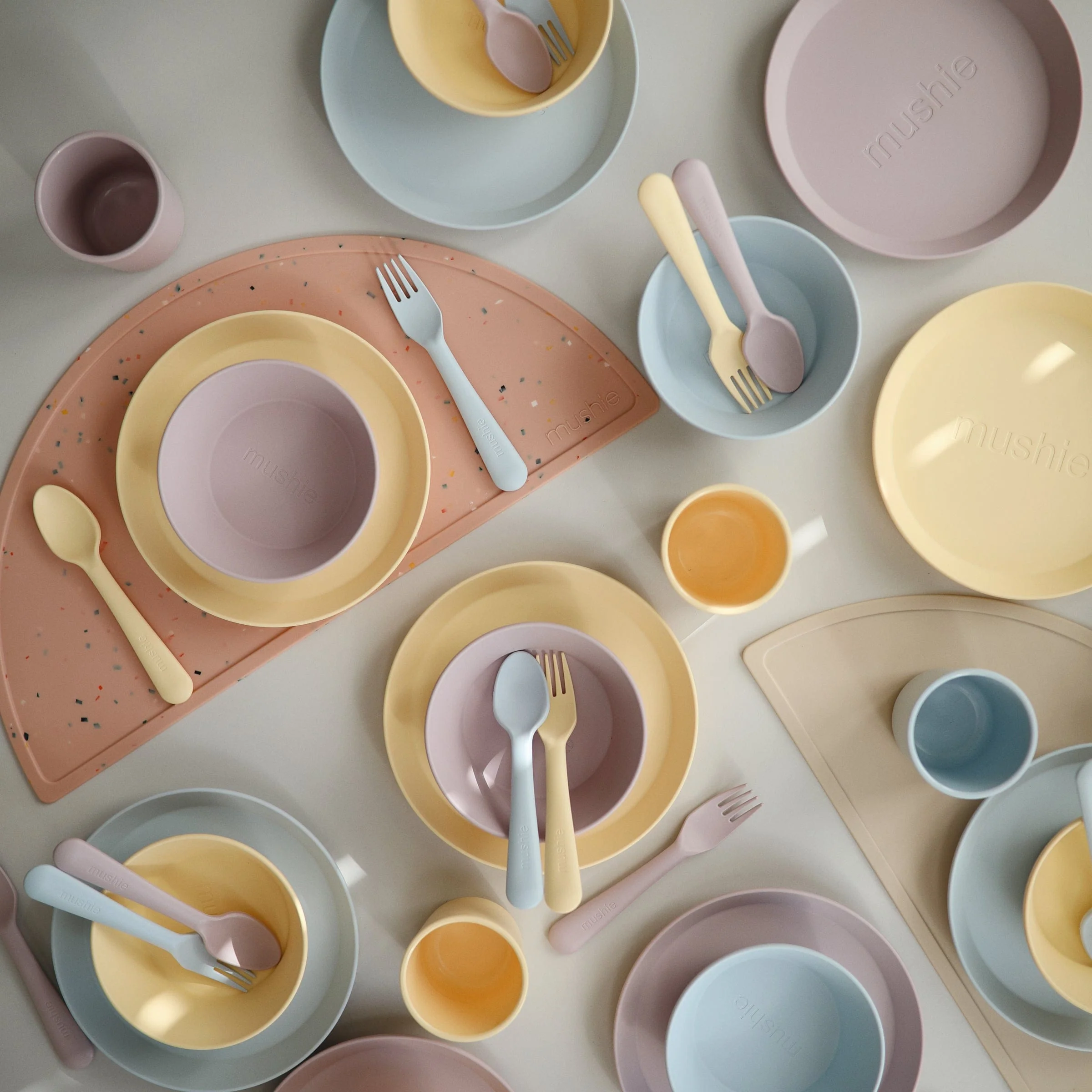Round Dinnerware Plates, Set of 2 - Image 43