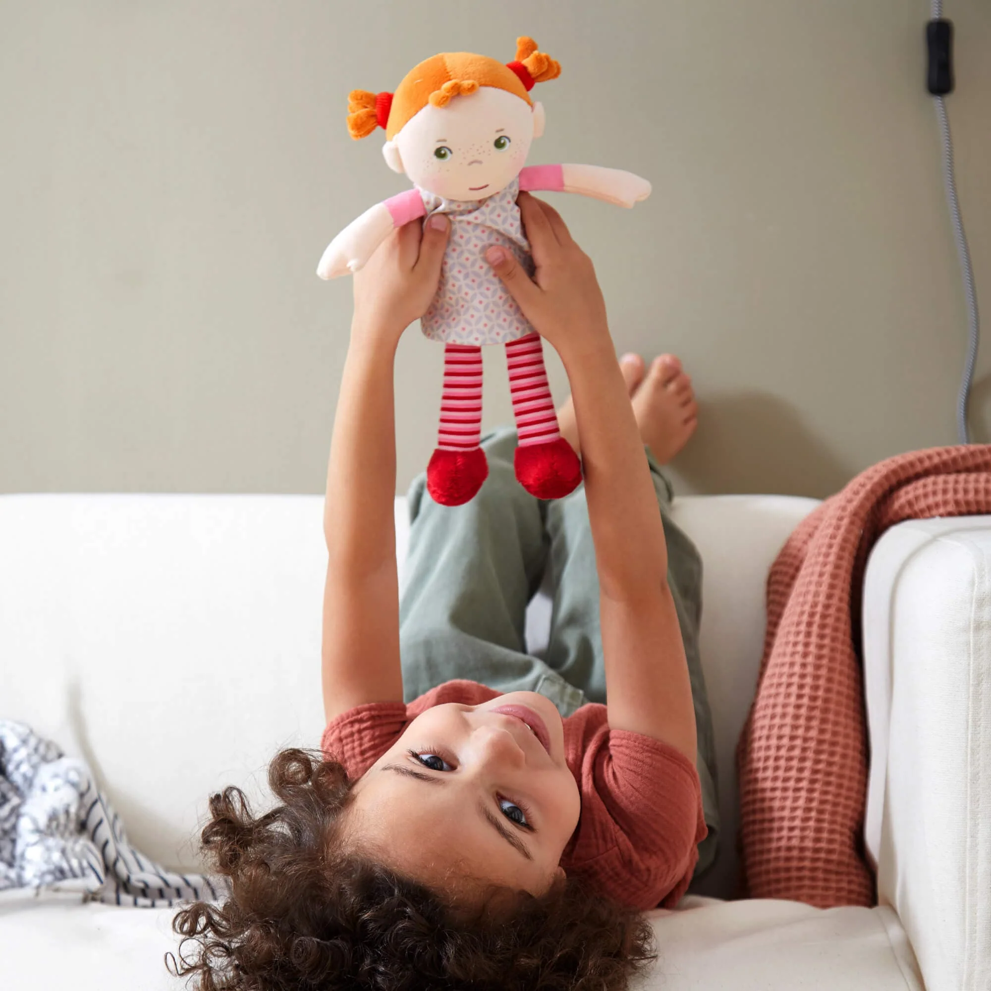 Snug Up Doll Roya - Image 3